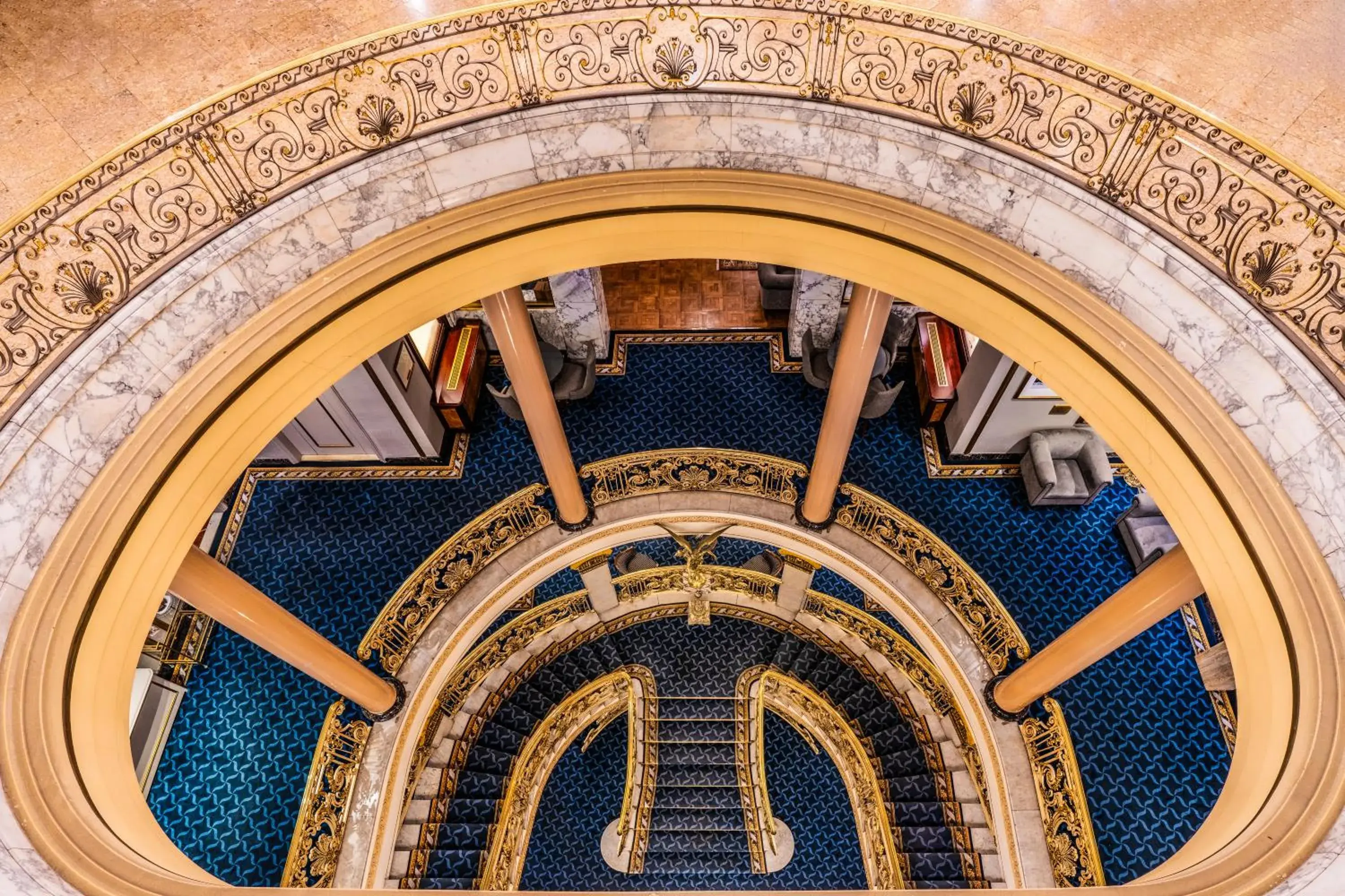 Lobby or reception in El Avenida Palace Lobby or reception in El Avenida Palace