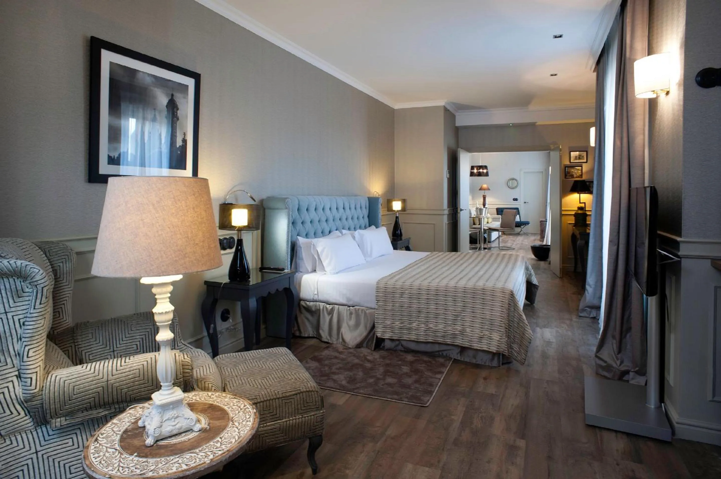 Decorative detail, Bed in El Avenida Palace