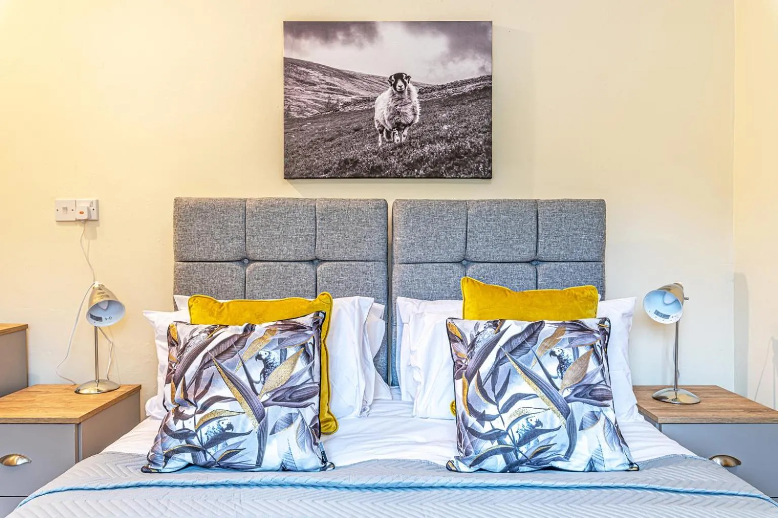 Bed in Bridge End Mill by Guestz