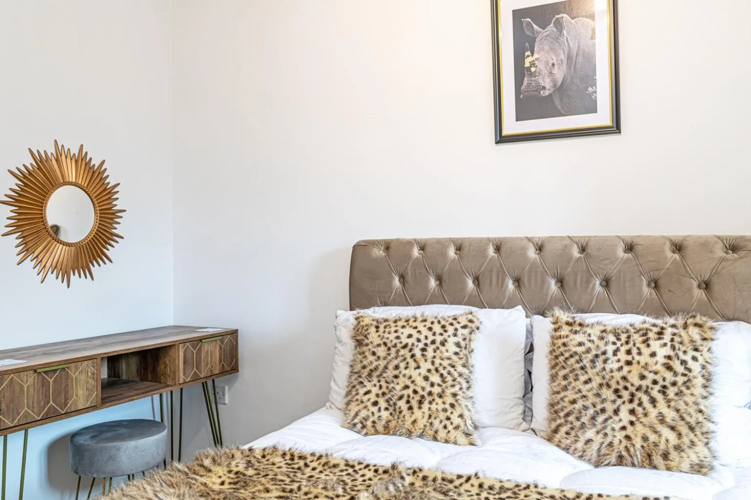 Bedroom, Bed in Bridge End Mill by Guestz