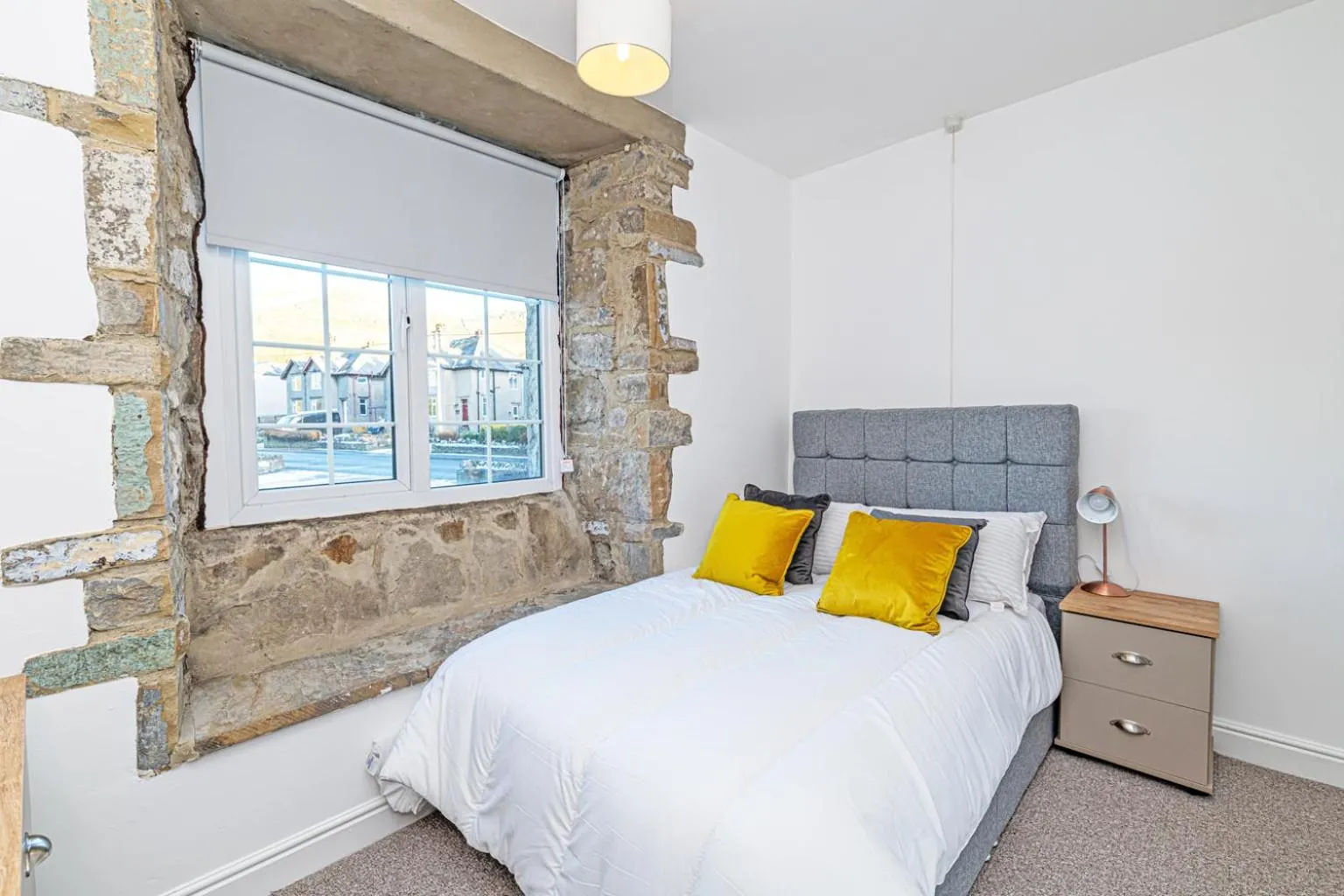 Bed in Bridge End Mill by Guestz