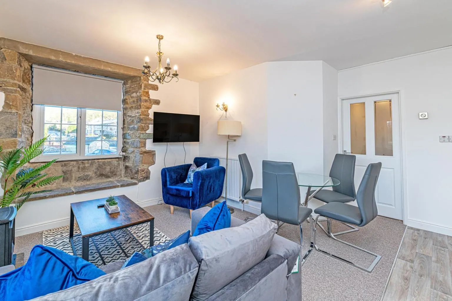 Living room in Bridge End Mill by Guestz