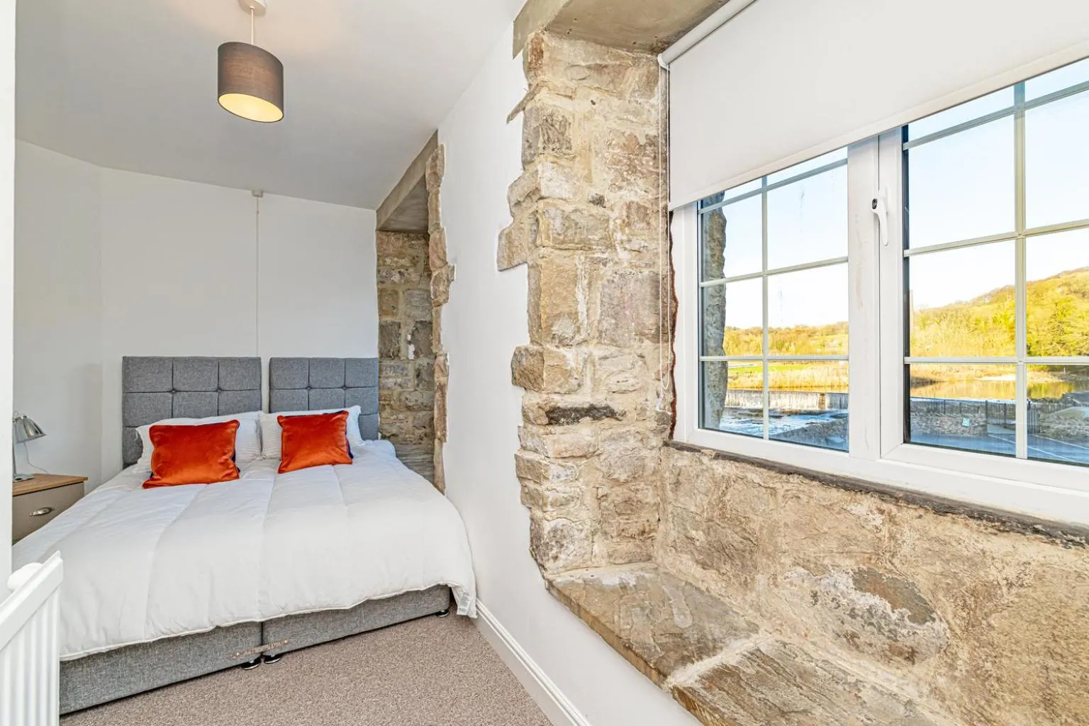Bed in Bridge End Mill by Guestz