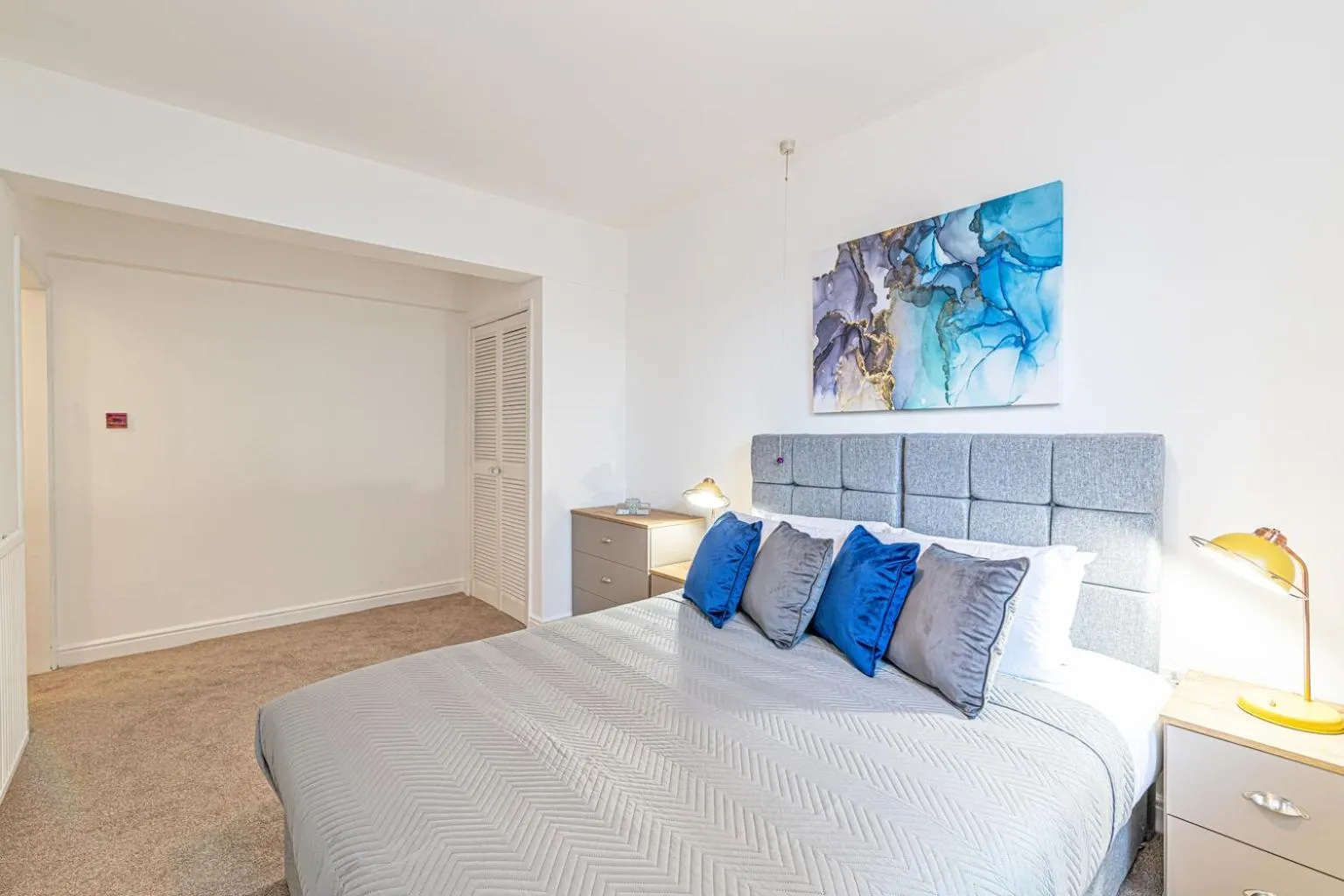 Bed in Bridge End Mill by Guestz