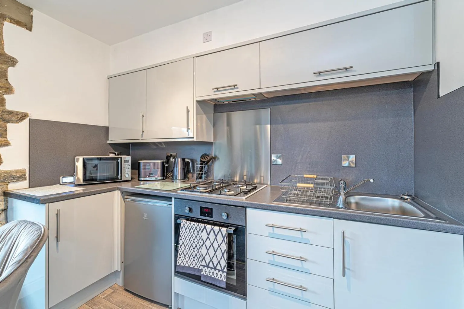 kitchen in Bridge End Mill by Guestz