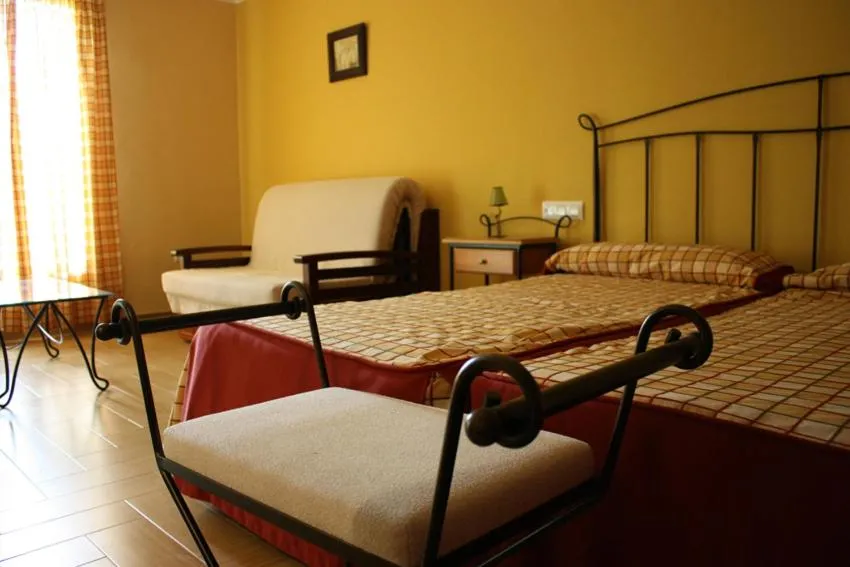 Bedroom, Bed in Hotel Rural Puerto Mágina