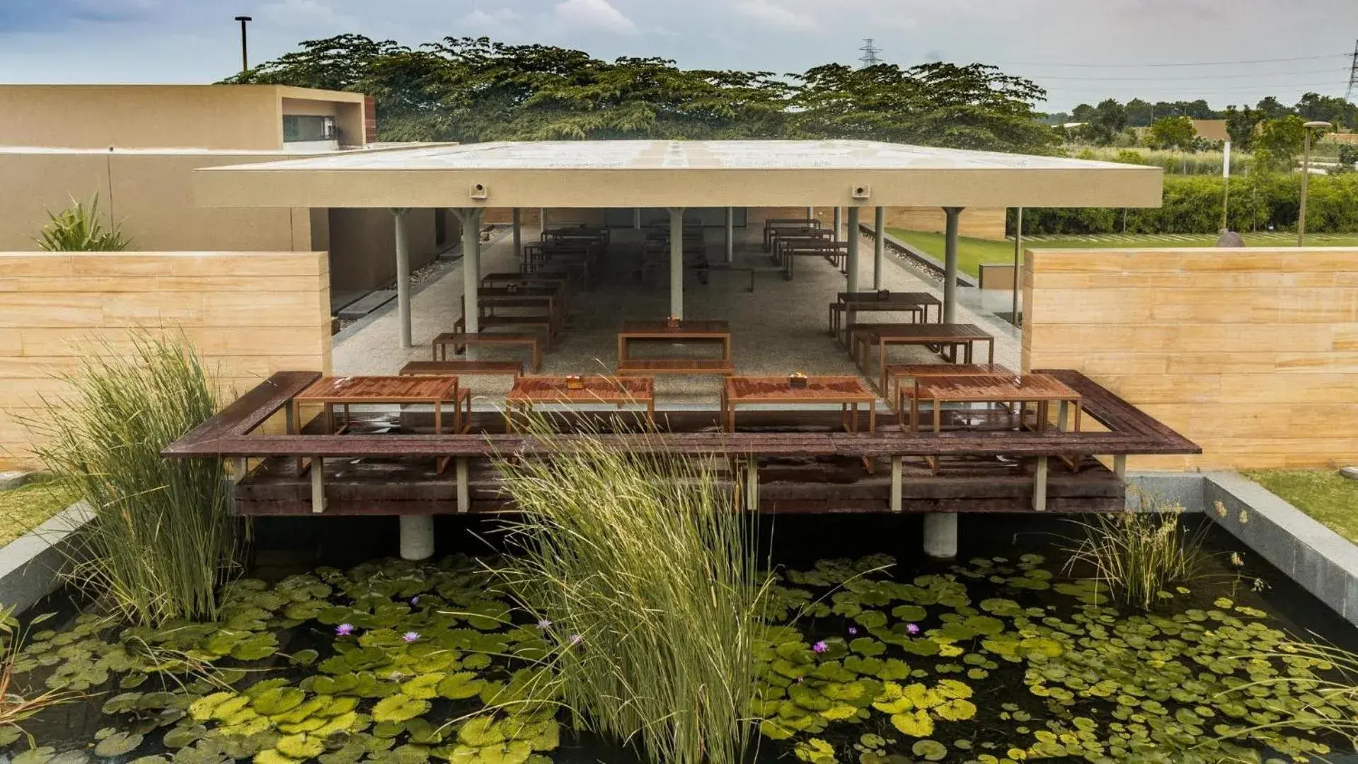 Restaurant/places to eat in Life At REPOSE- Lake Villas Resort & Club Restaurant/places to eat in Life At REPOSE- Lake Villas Resort & Club