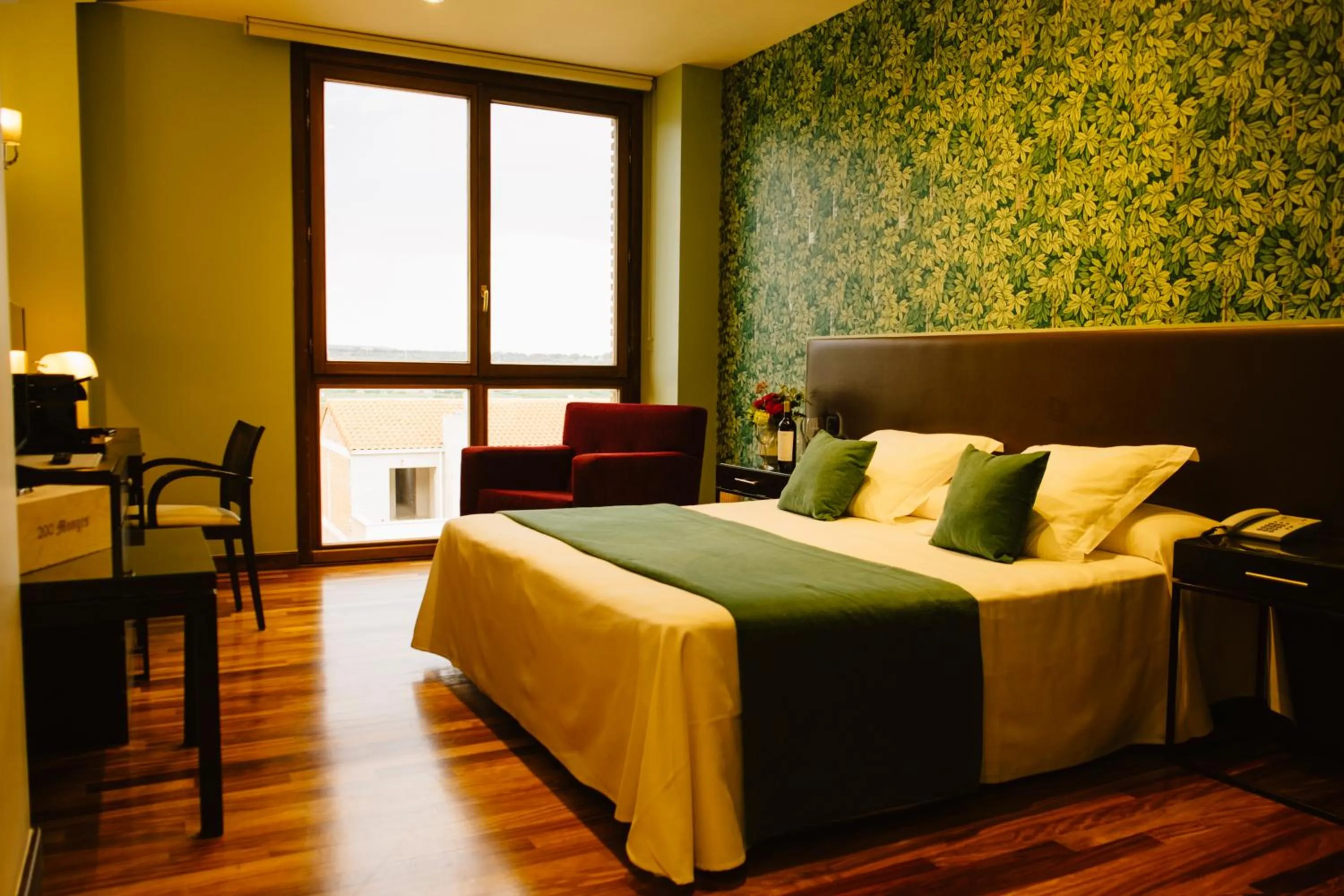 Photo of the whole room, Bed in Hotel Vinícola Real-200 Monges