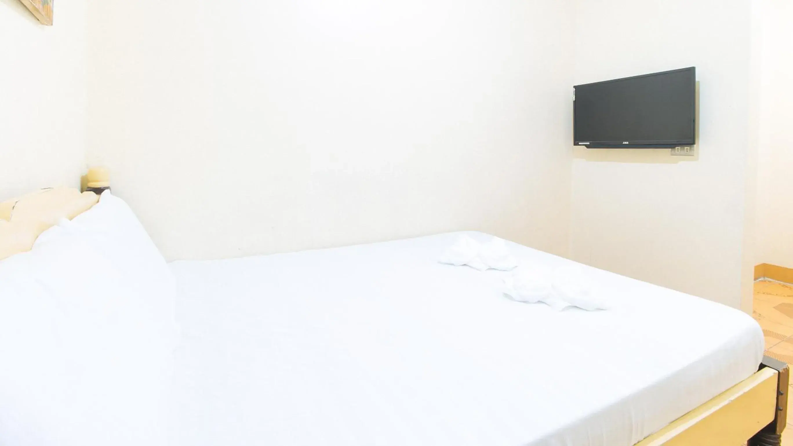 Bed in Golden Pegasus Hotel La Union by RedDoorz Bed in Golden Pegasus Hotel La Union by RedDoorz