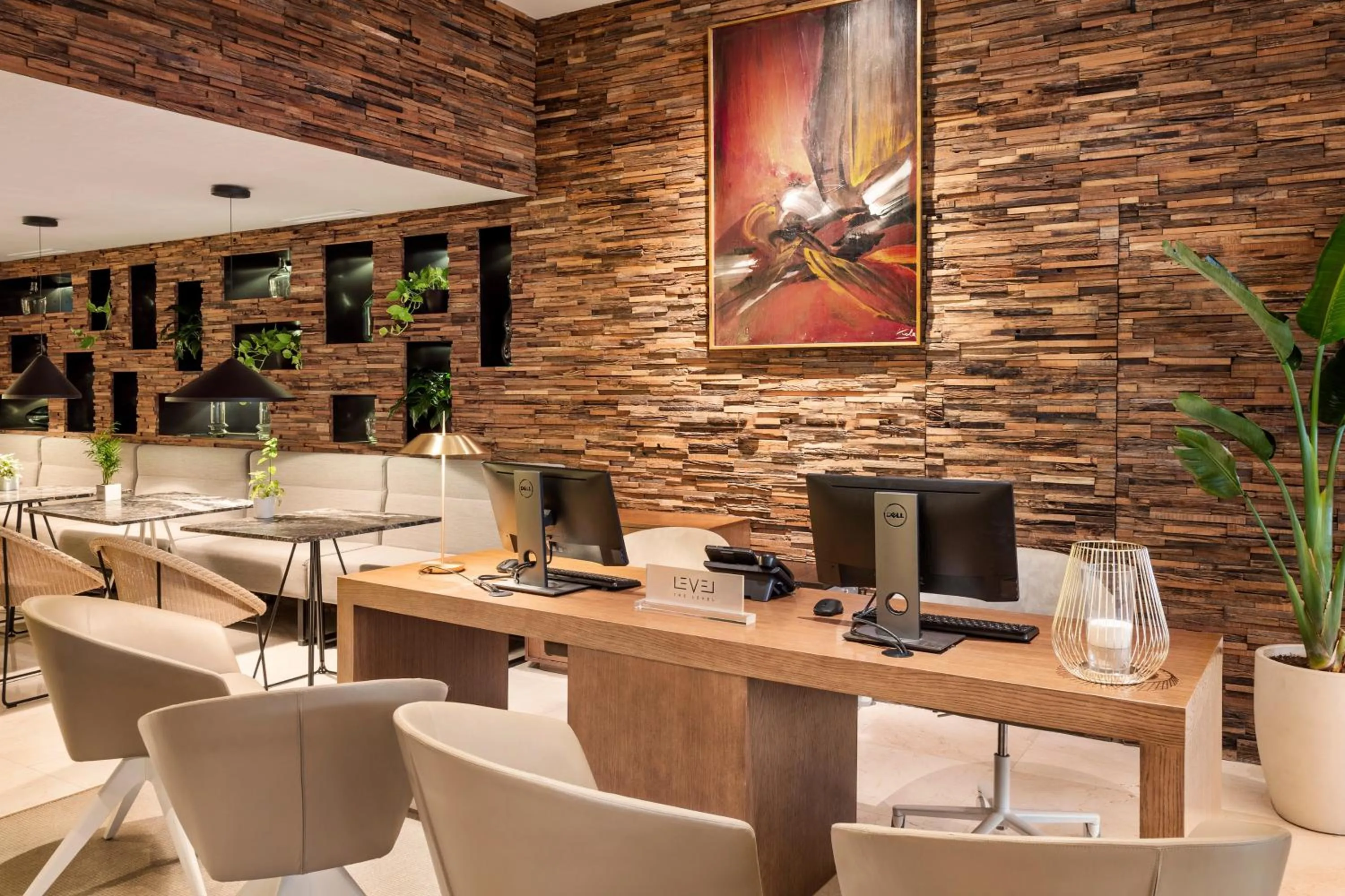 VIP in Melia Madrid Princesa