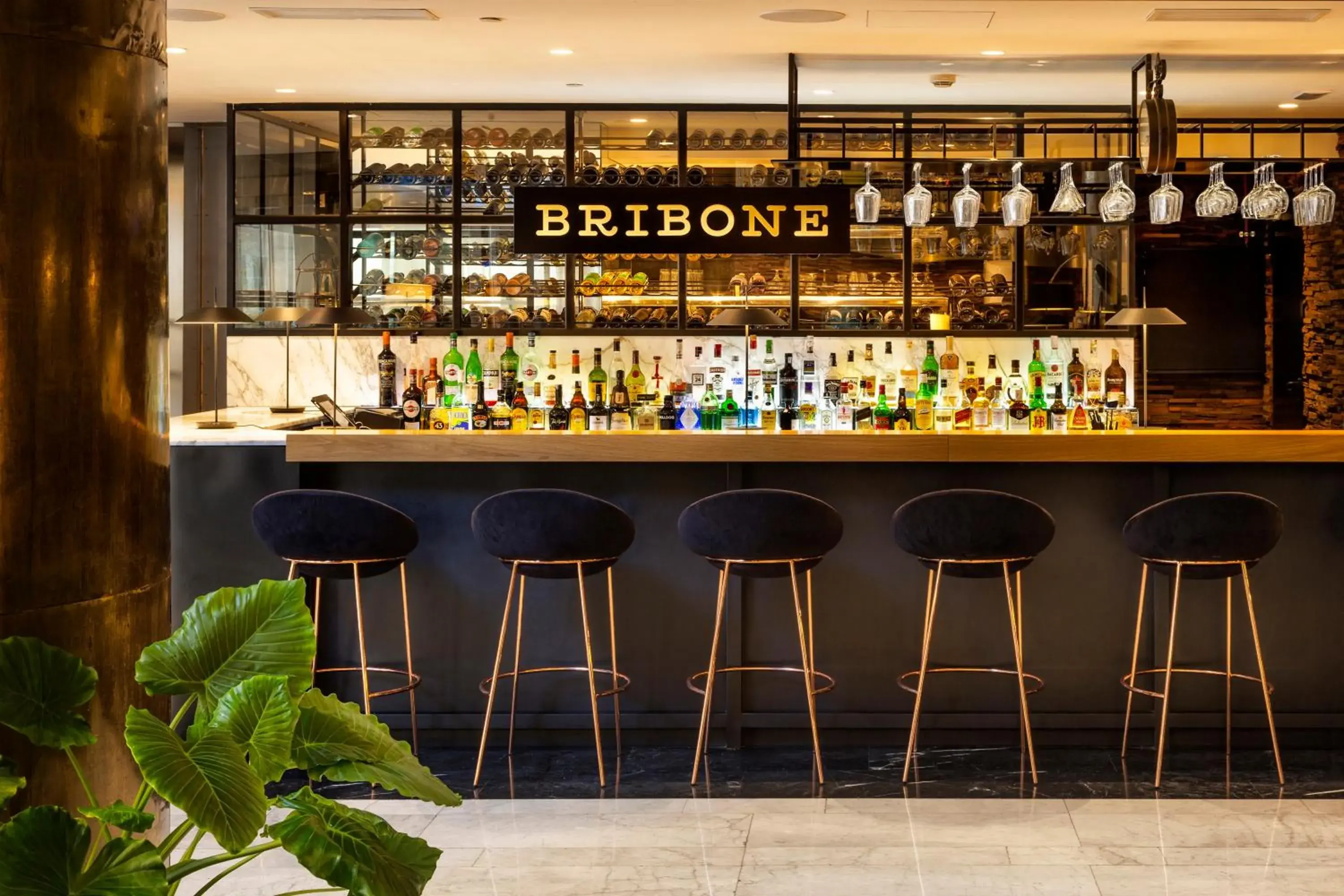 Lounge or bar in Melia Madrid Princesa Lounge or bar in Melia Madrid Princesa