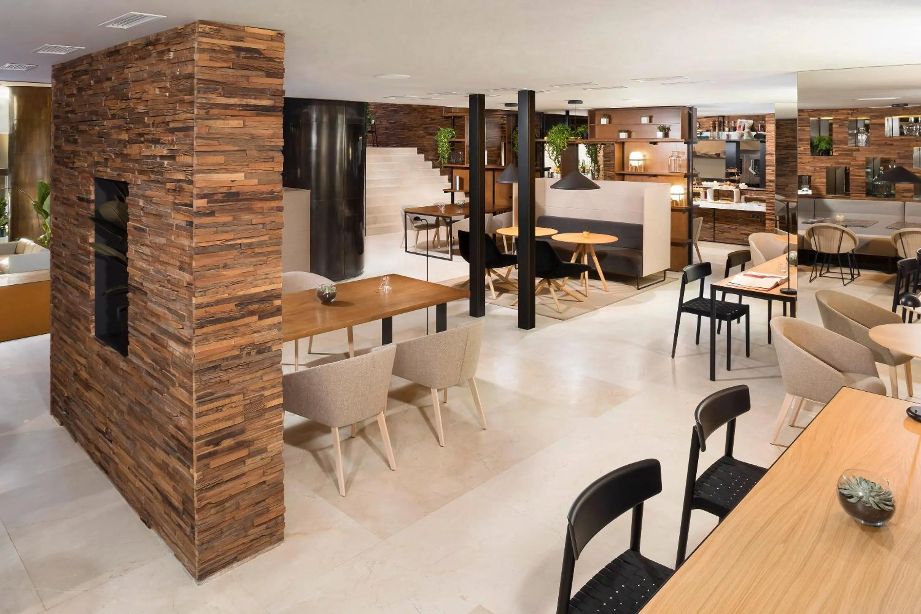 VIP in Melia Madrid Princesa