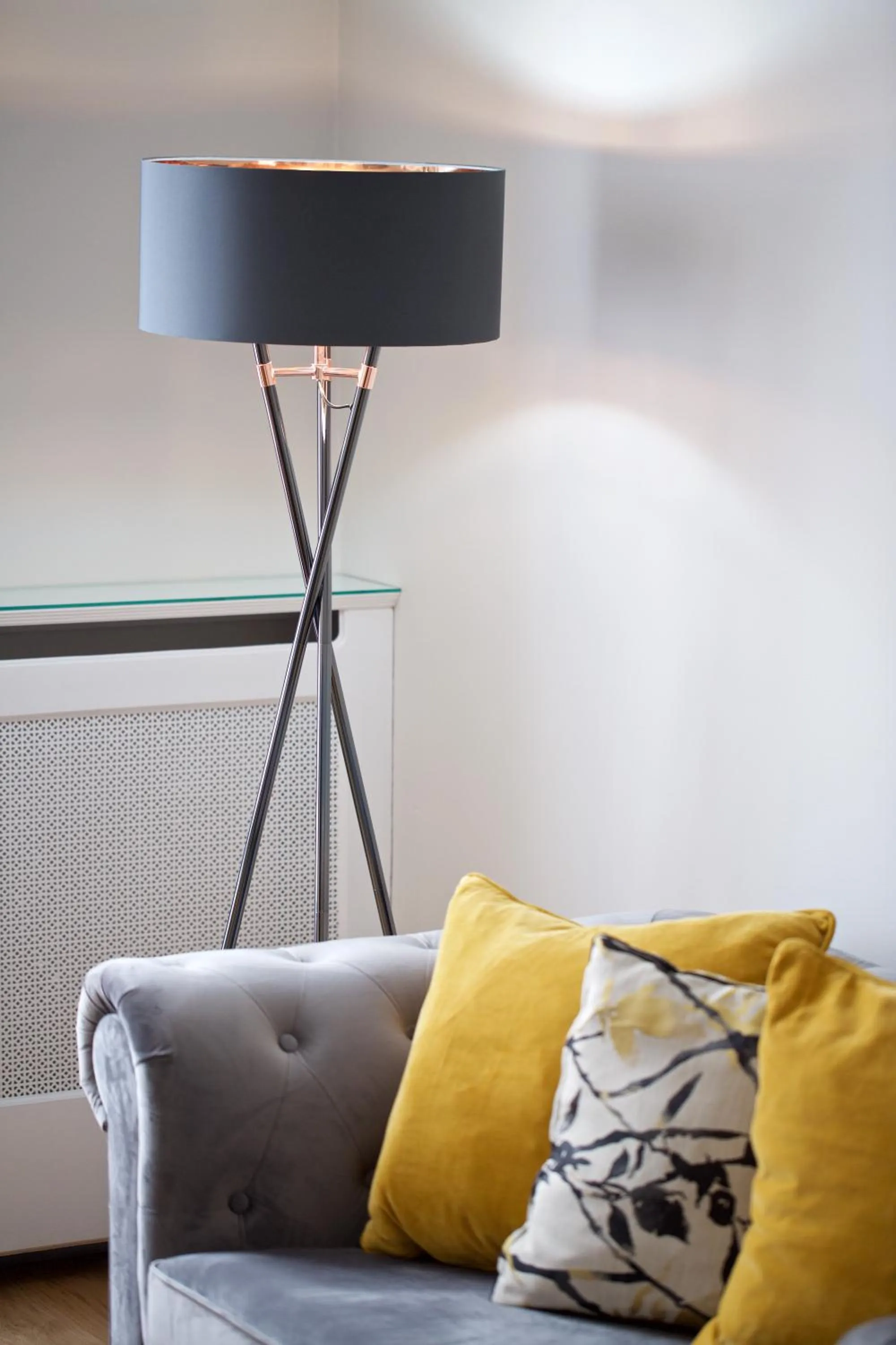 hair dresser in Avari Apartments - Winchester Collection