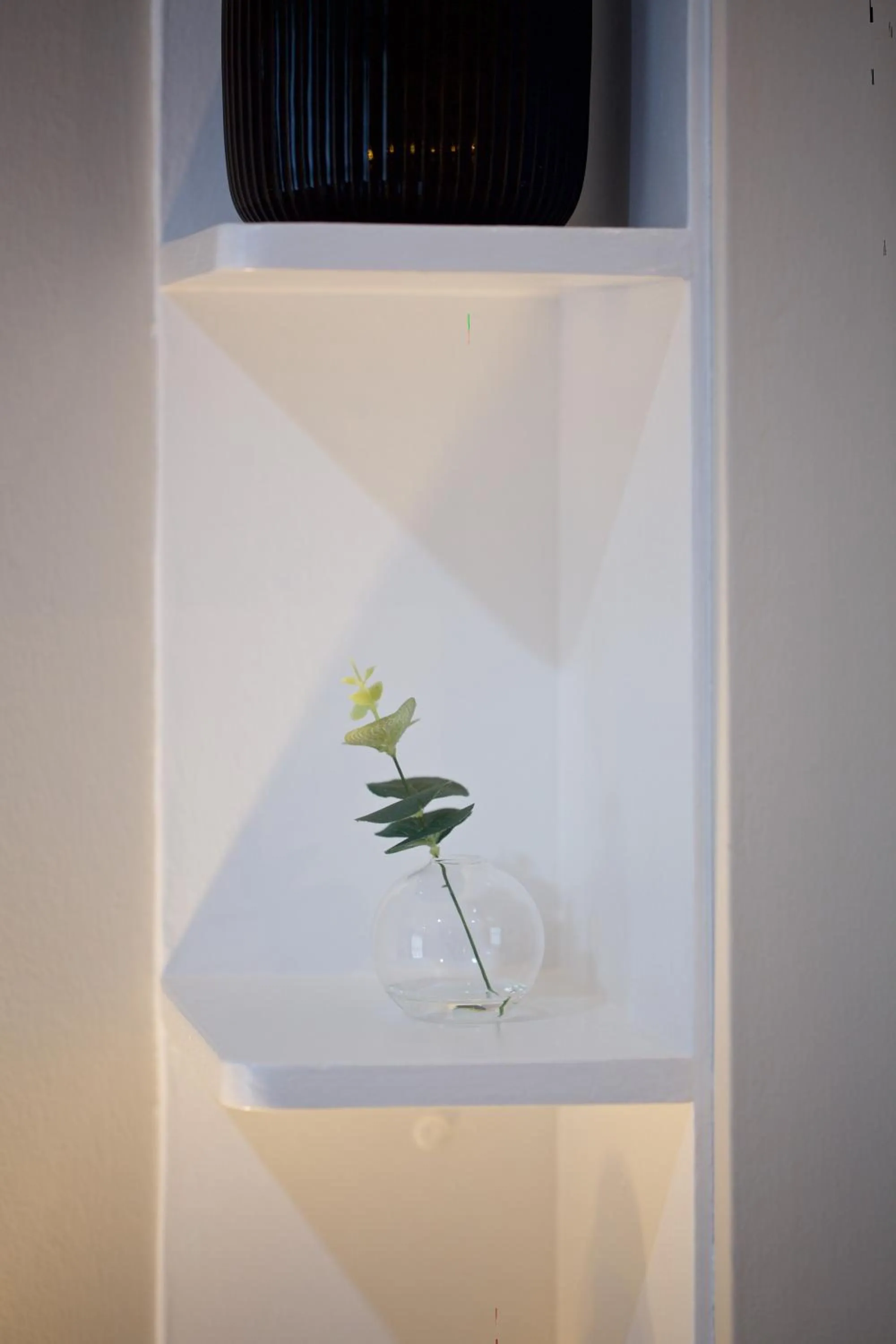 Decorative detail in Avari Apartments - Winchester Collection