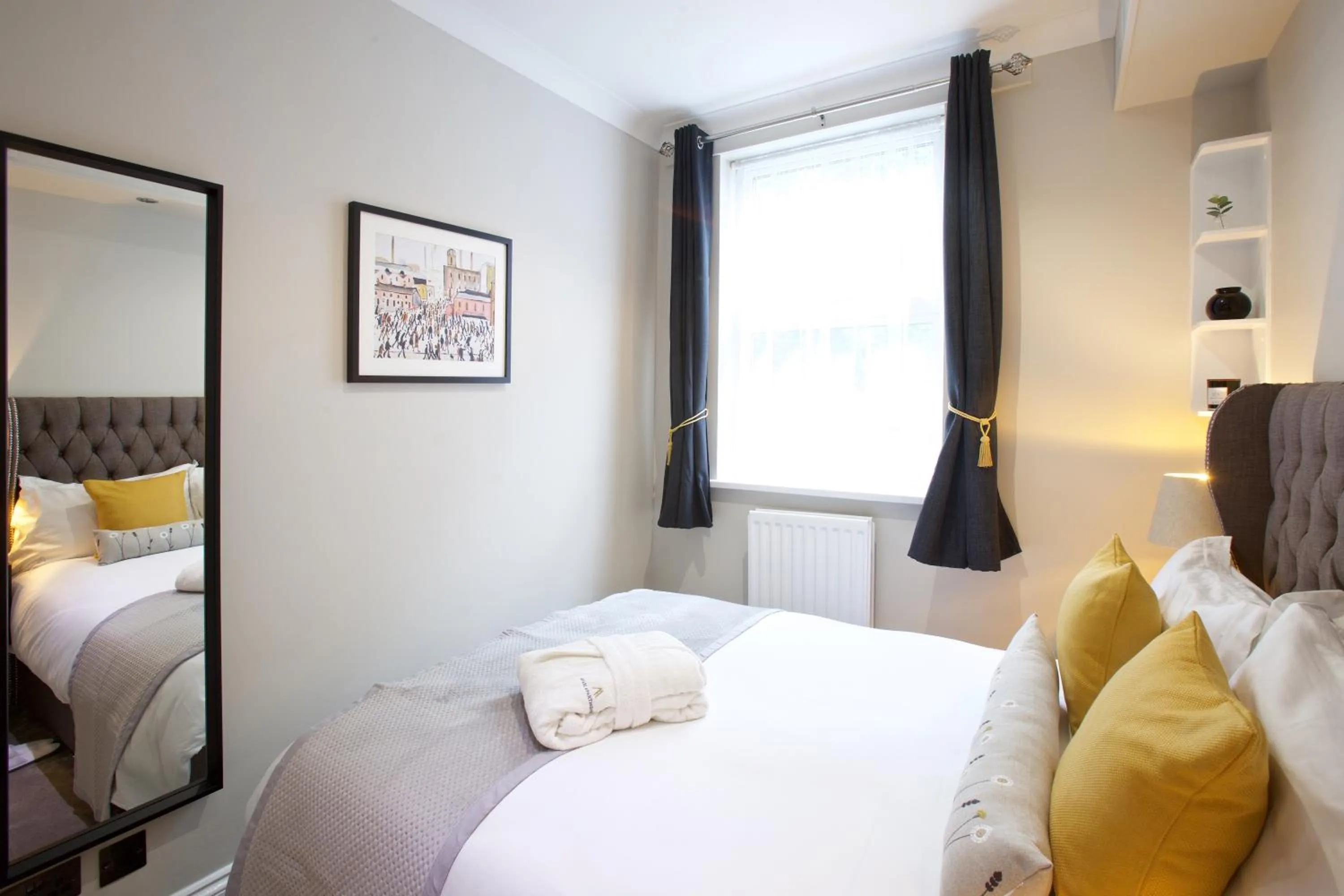 Bed in Avari Apartments - Winchester Collection