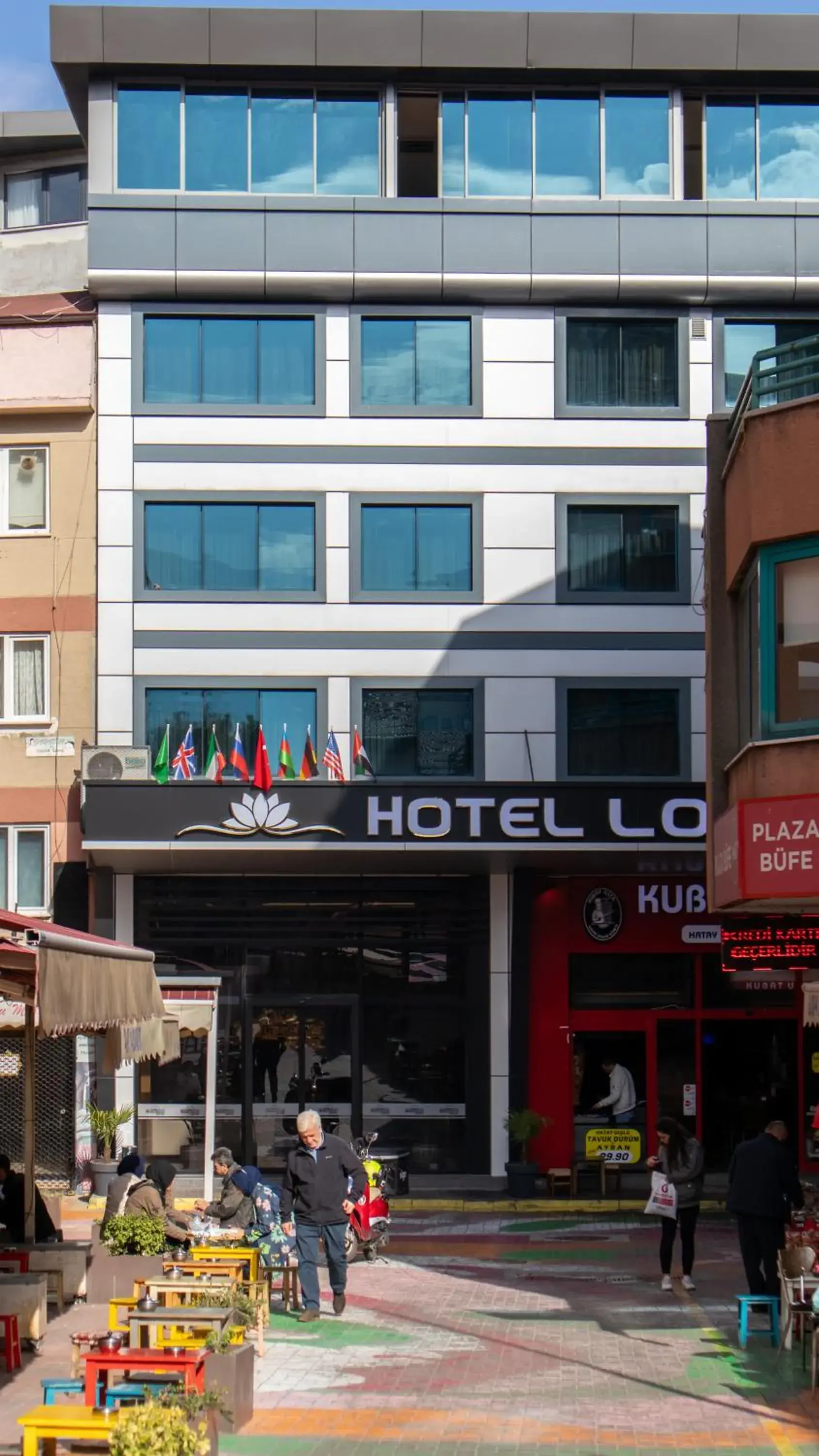 Property building in LOTUSPARK HOTEL Property building in LOTUSPARK HOTEL