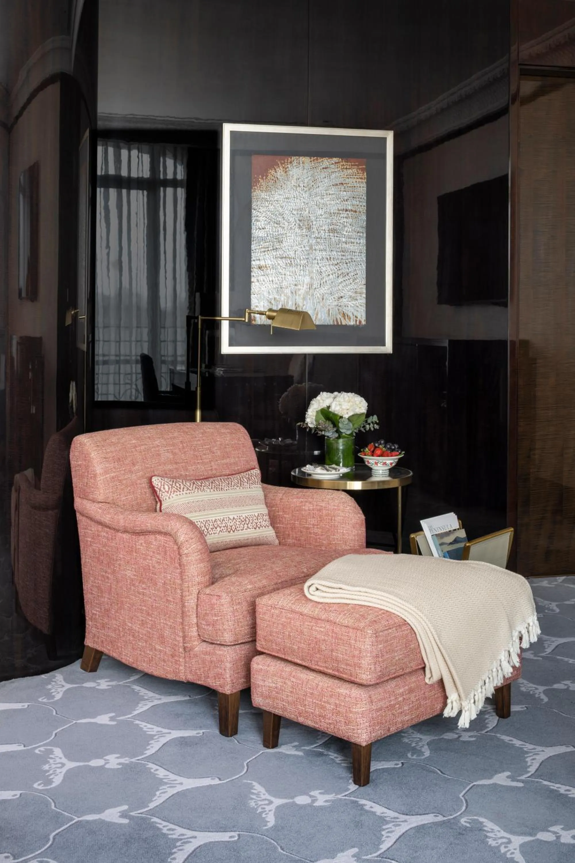 Bedroom in The Peninsula Istanbul