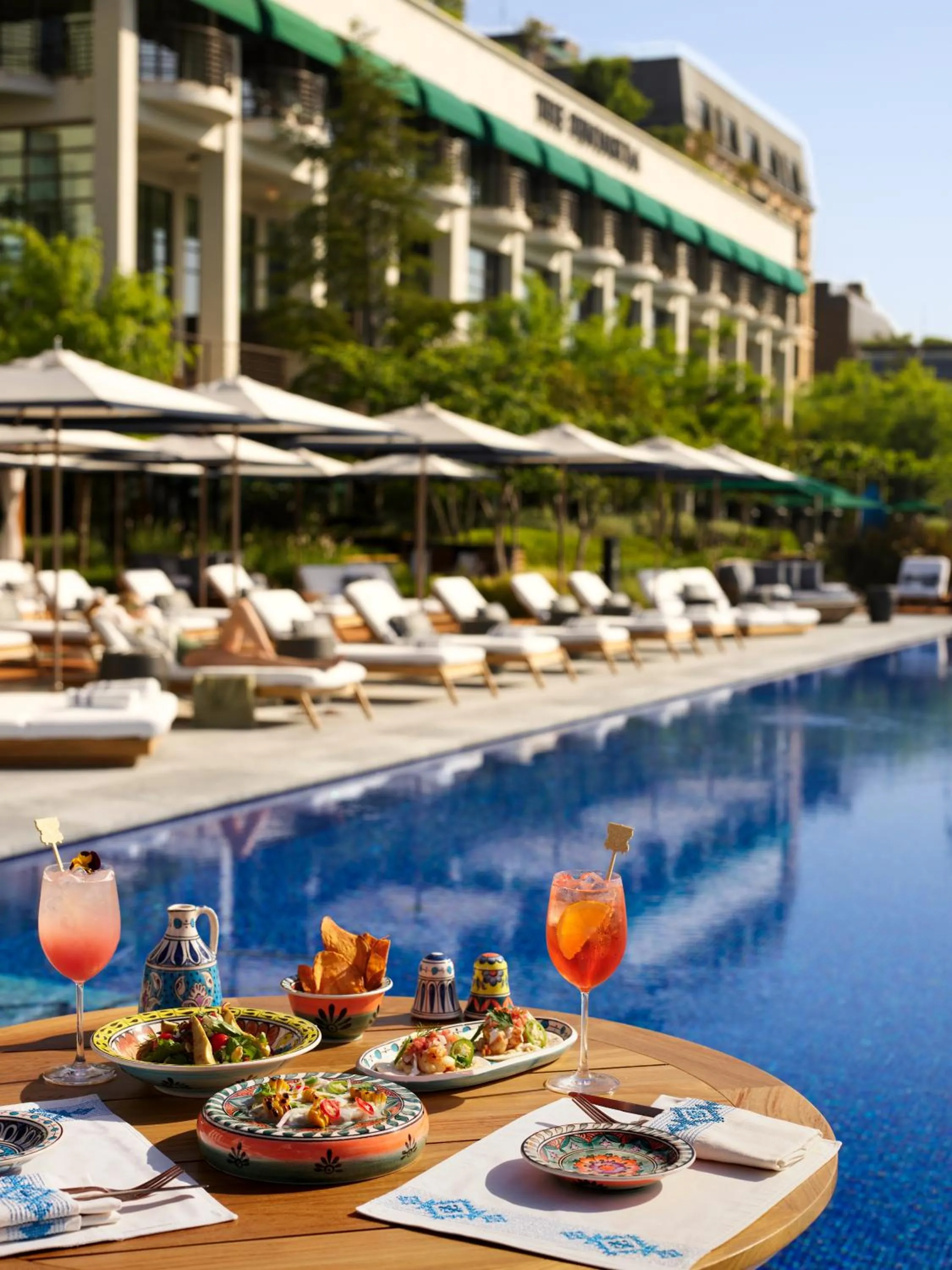 Swimming pool in The Peninsula Istanbul