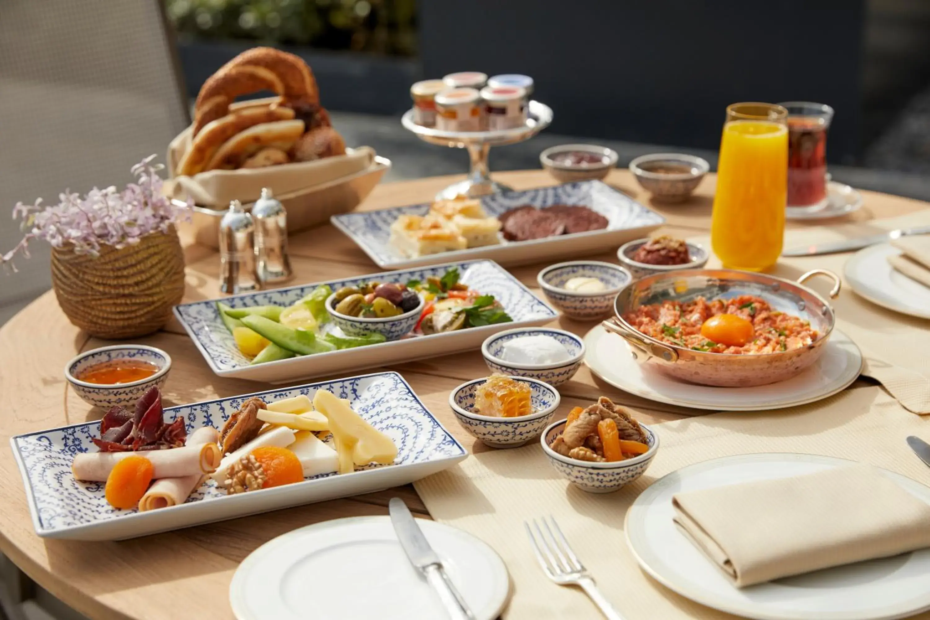 Restaurant/places to eat in The Peninsula Istanbul Restaurant/places to eat in The Peninsula Istanbul