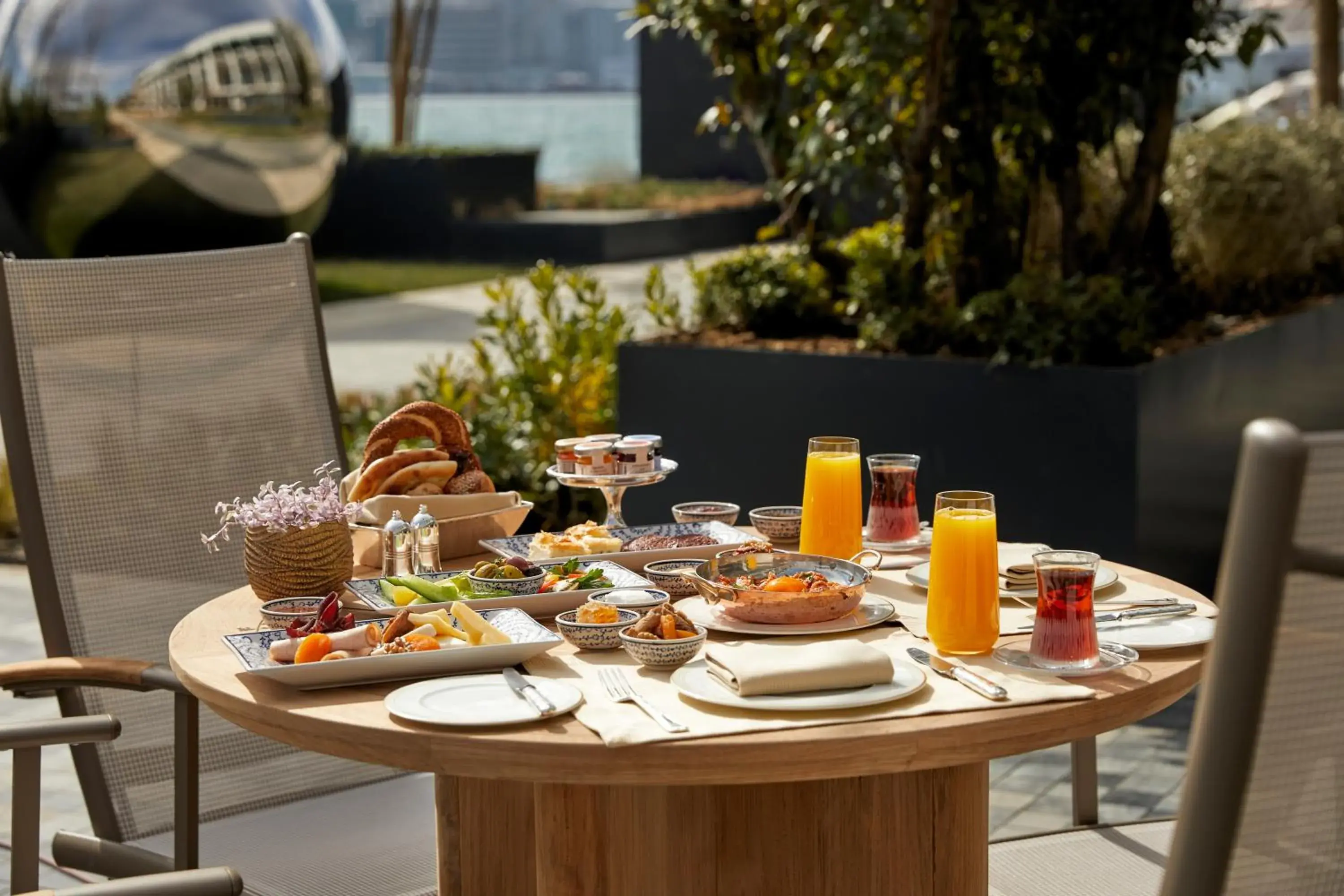 Restaurant/places to eat in The Peninsula Istanbul Restaurant/places to eat in The Peninsula Istanbul