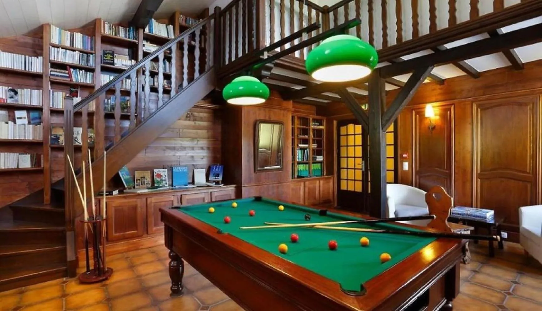 Billiard in Les Roches 1500