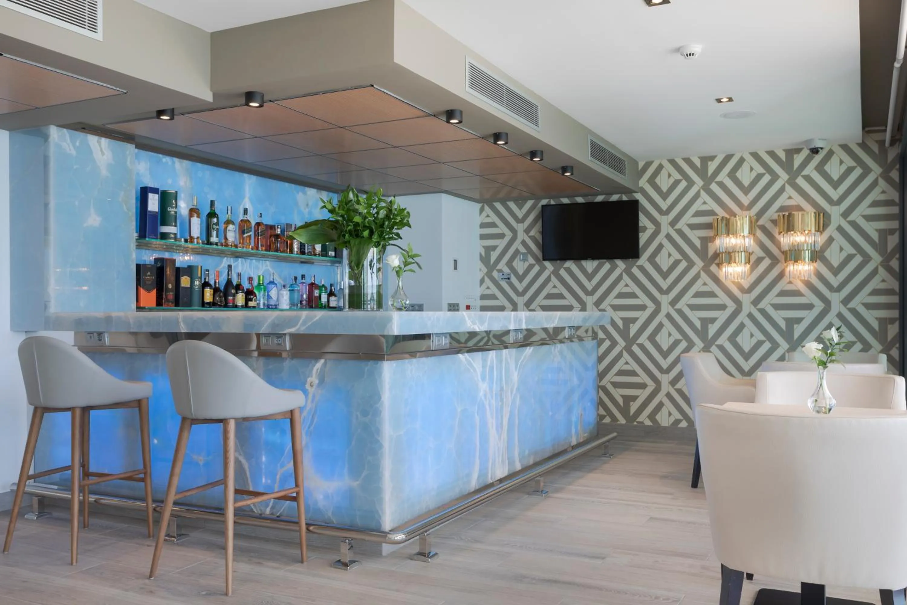 minibar in Melia Alicante