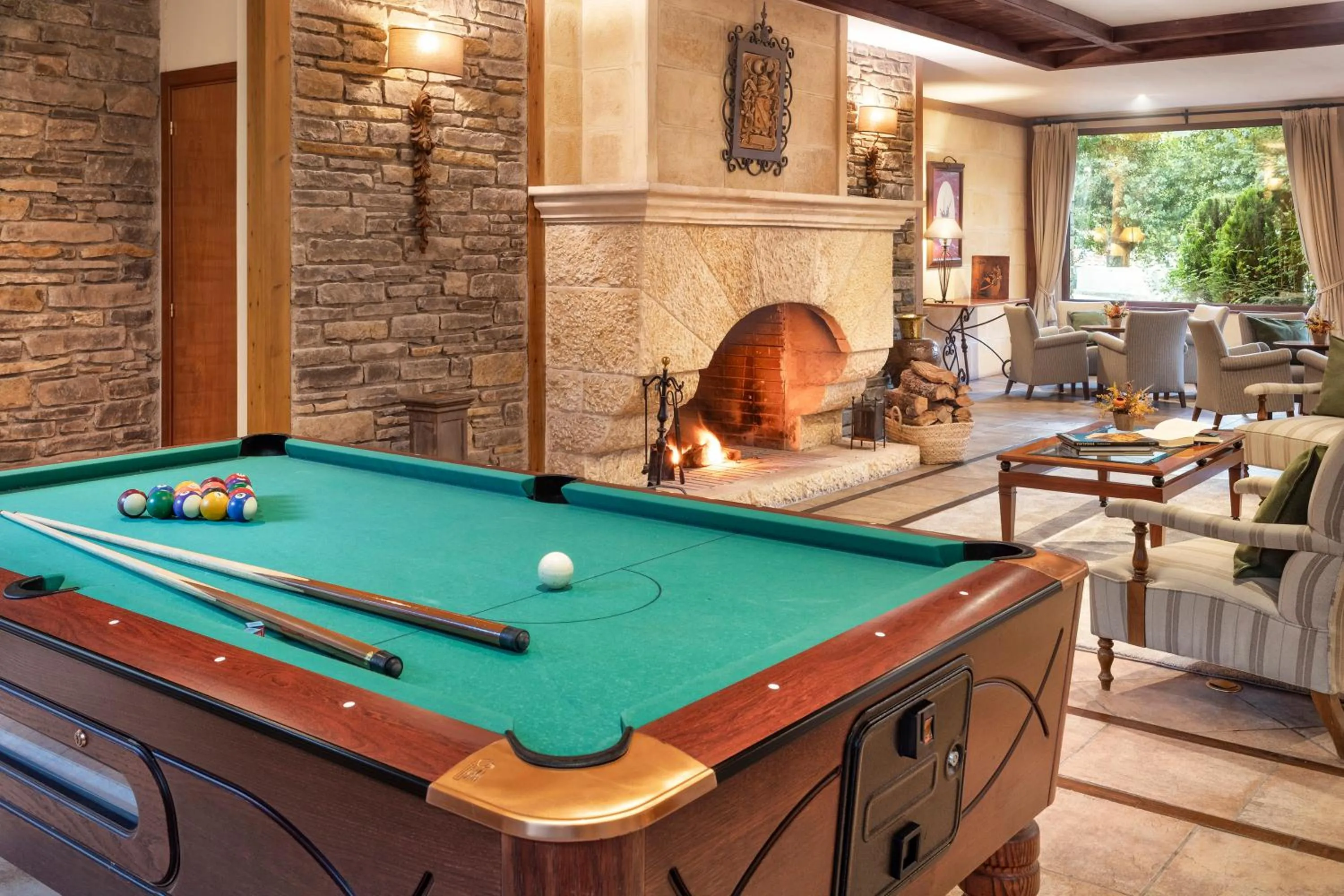 Billiard in Hotel Vielha Val d'Aran, Affiliated by Meliá