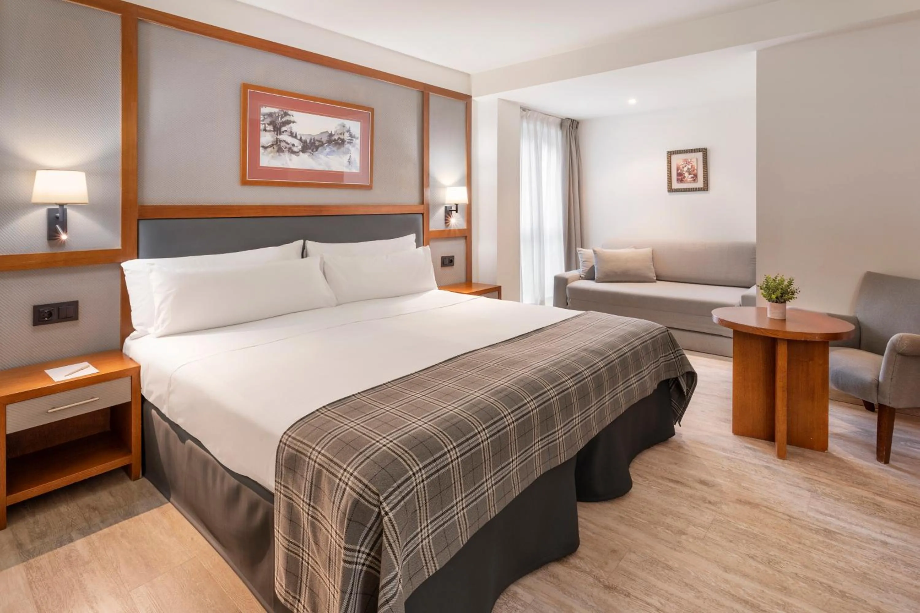 Bed in Hotel Vielha Val d'Aran, Affiliated by Meliá