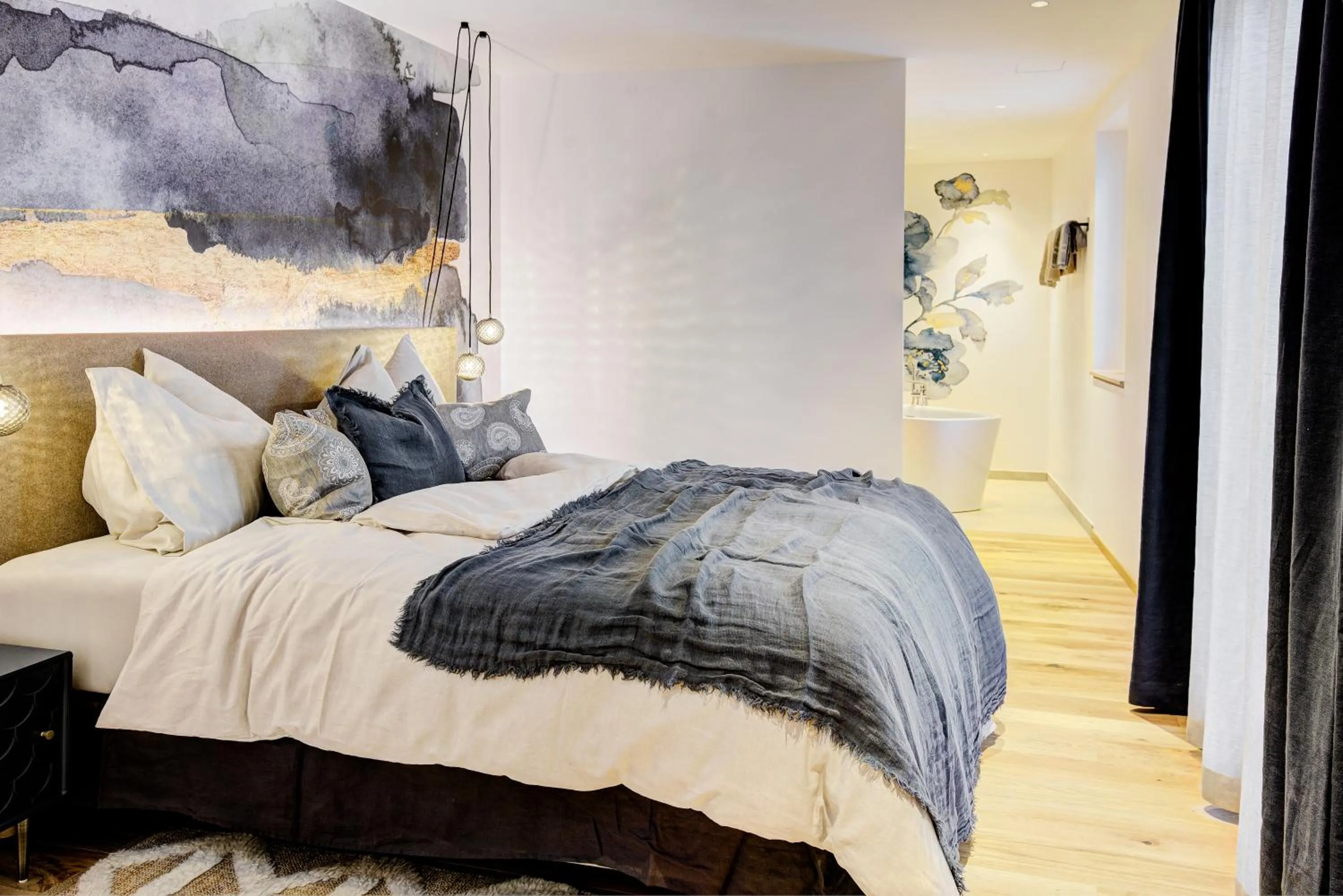 Bedroom, Bed in Königswieser Hof