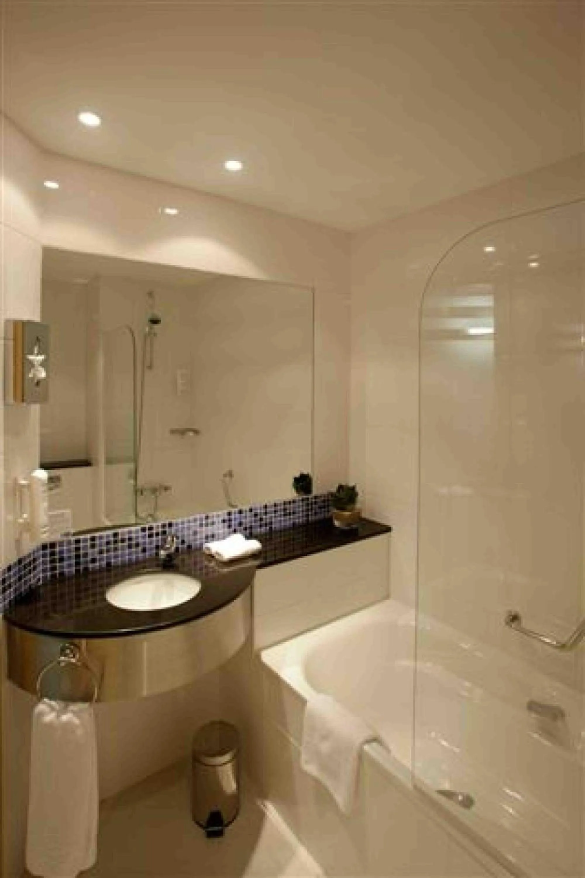 Bathroom in Holiday Inn Express Alcobendas by IHG
