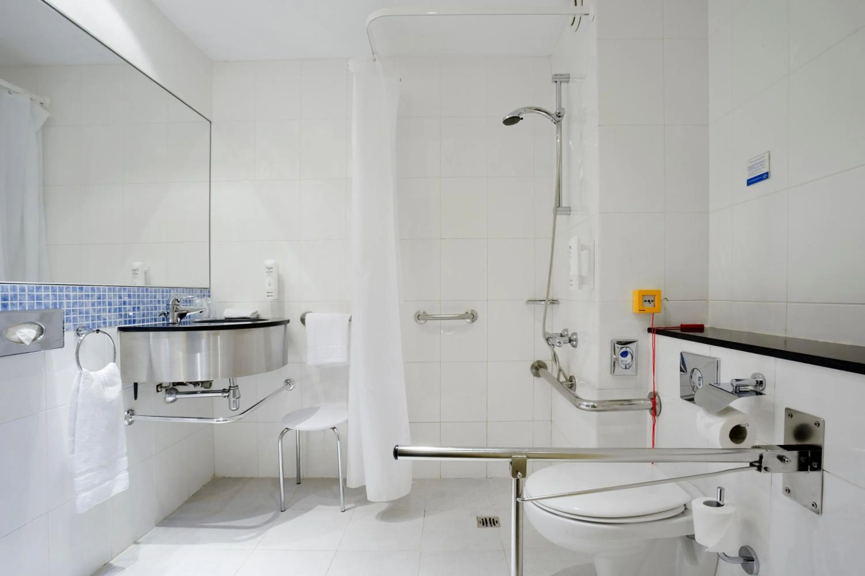 Bathroom in Holiday Inn Express Alcobendas by IHG