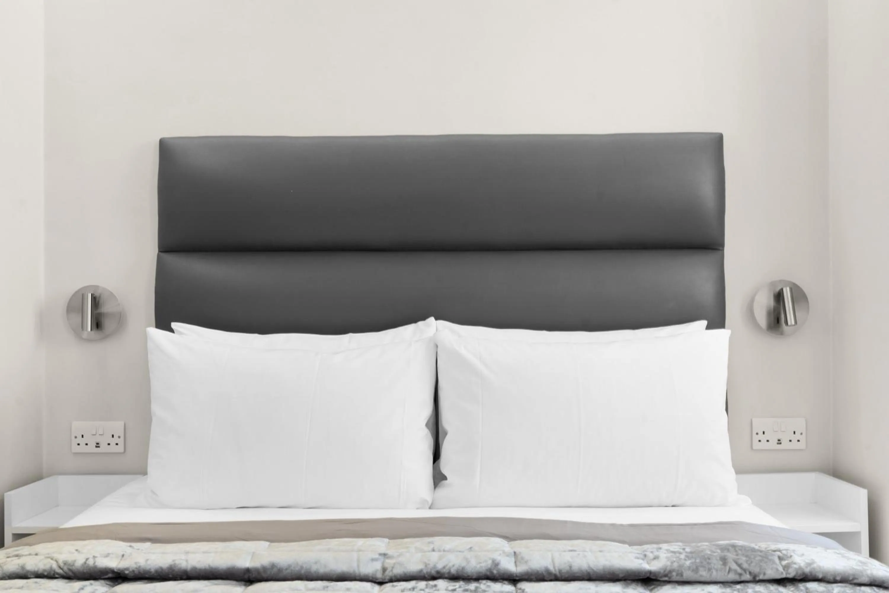 Bed in Cleveland Residences Russell Square