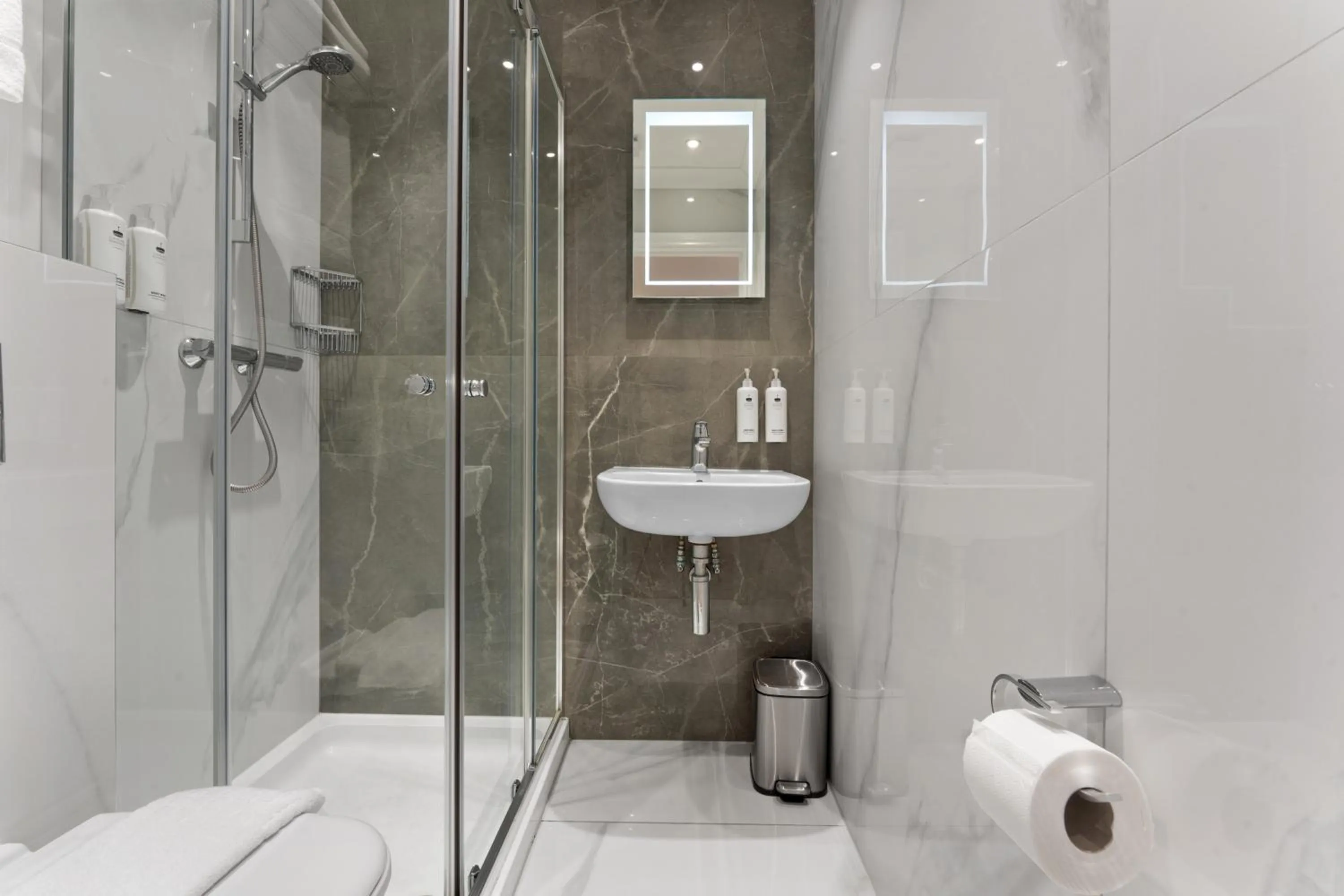 Shower in Cleveland Residences Russell Square