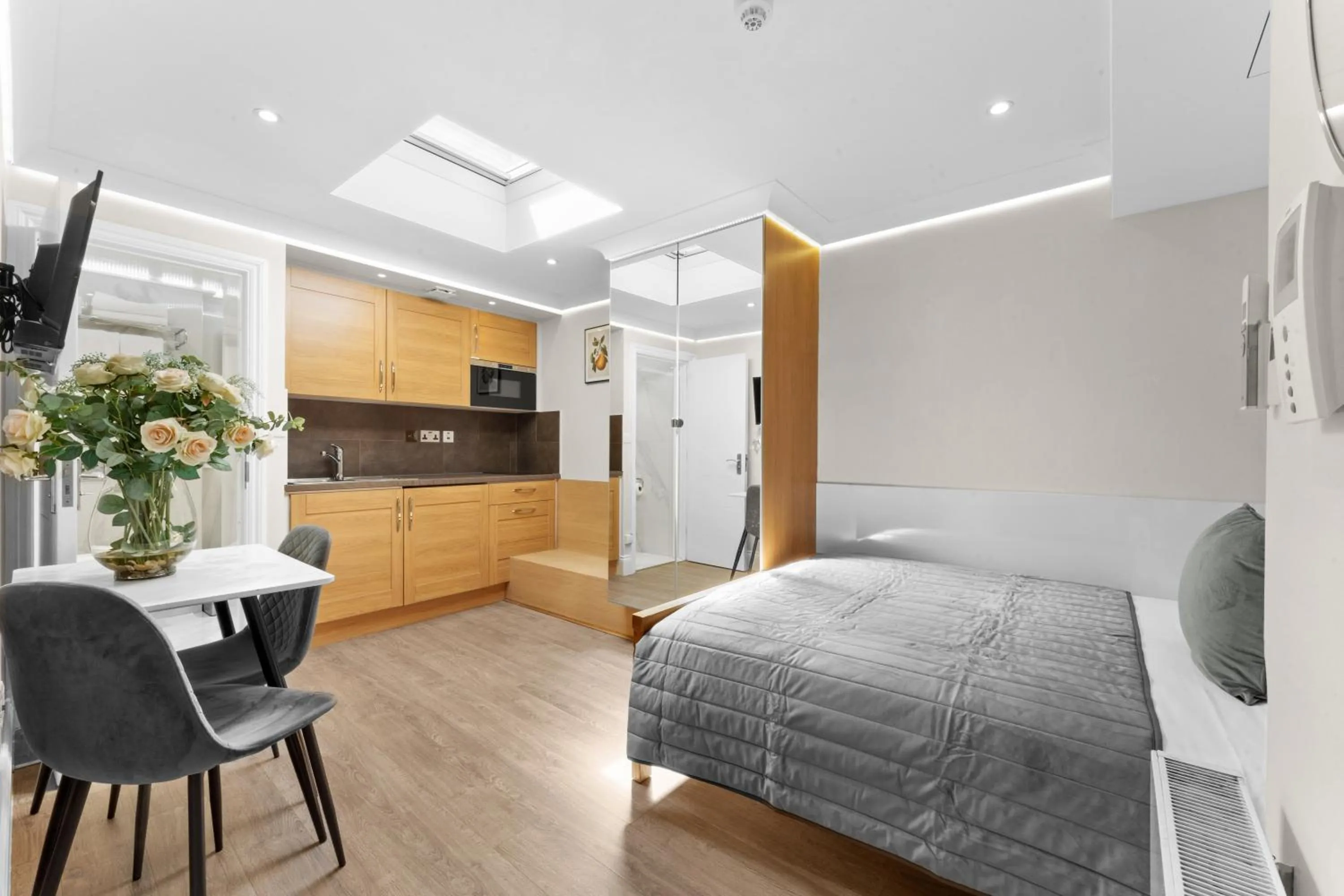 Bed in Cleveland Residences Russell Square