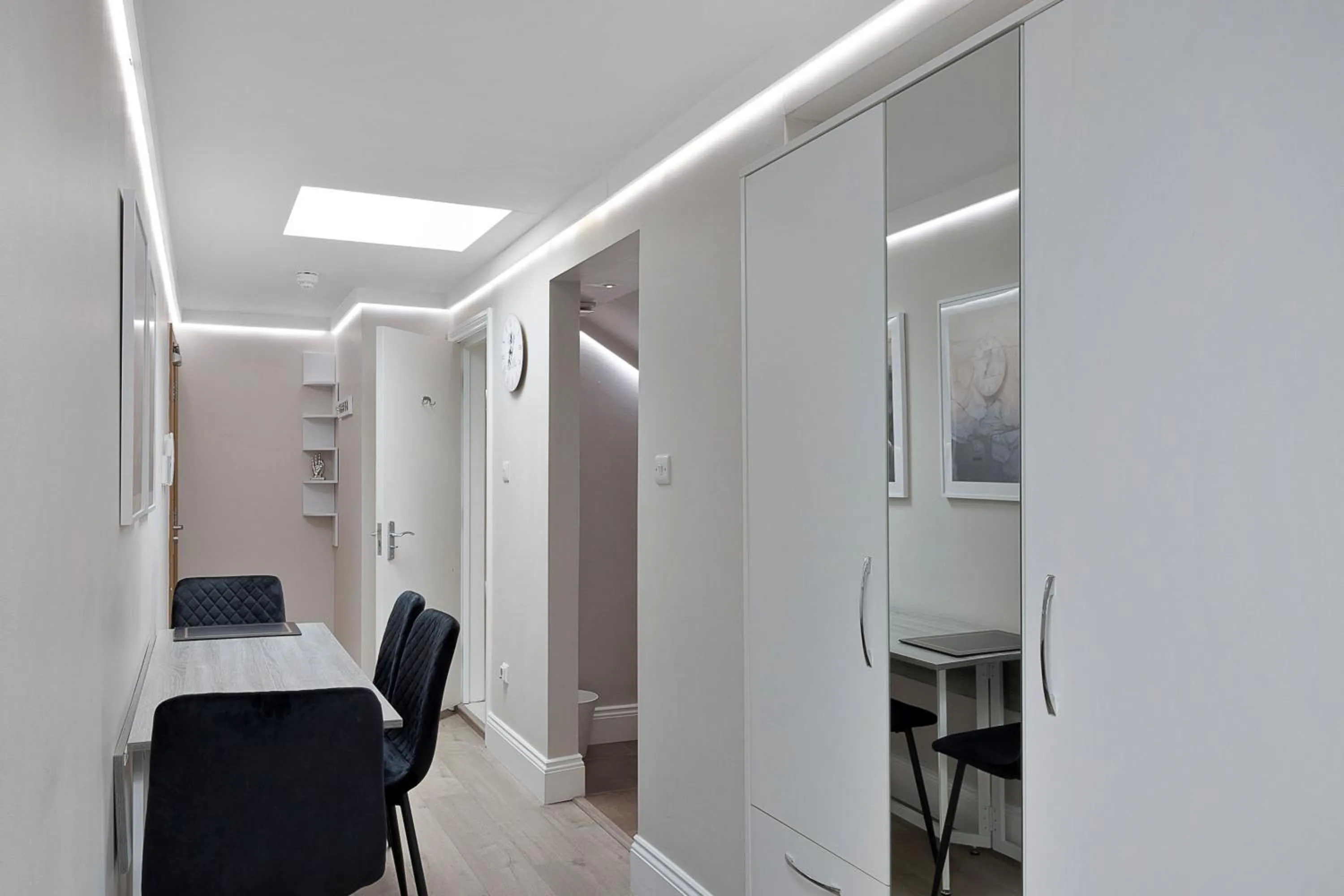 Dining area in Cleveland Residences Russell Square