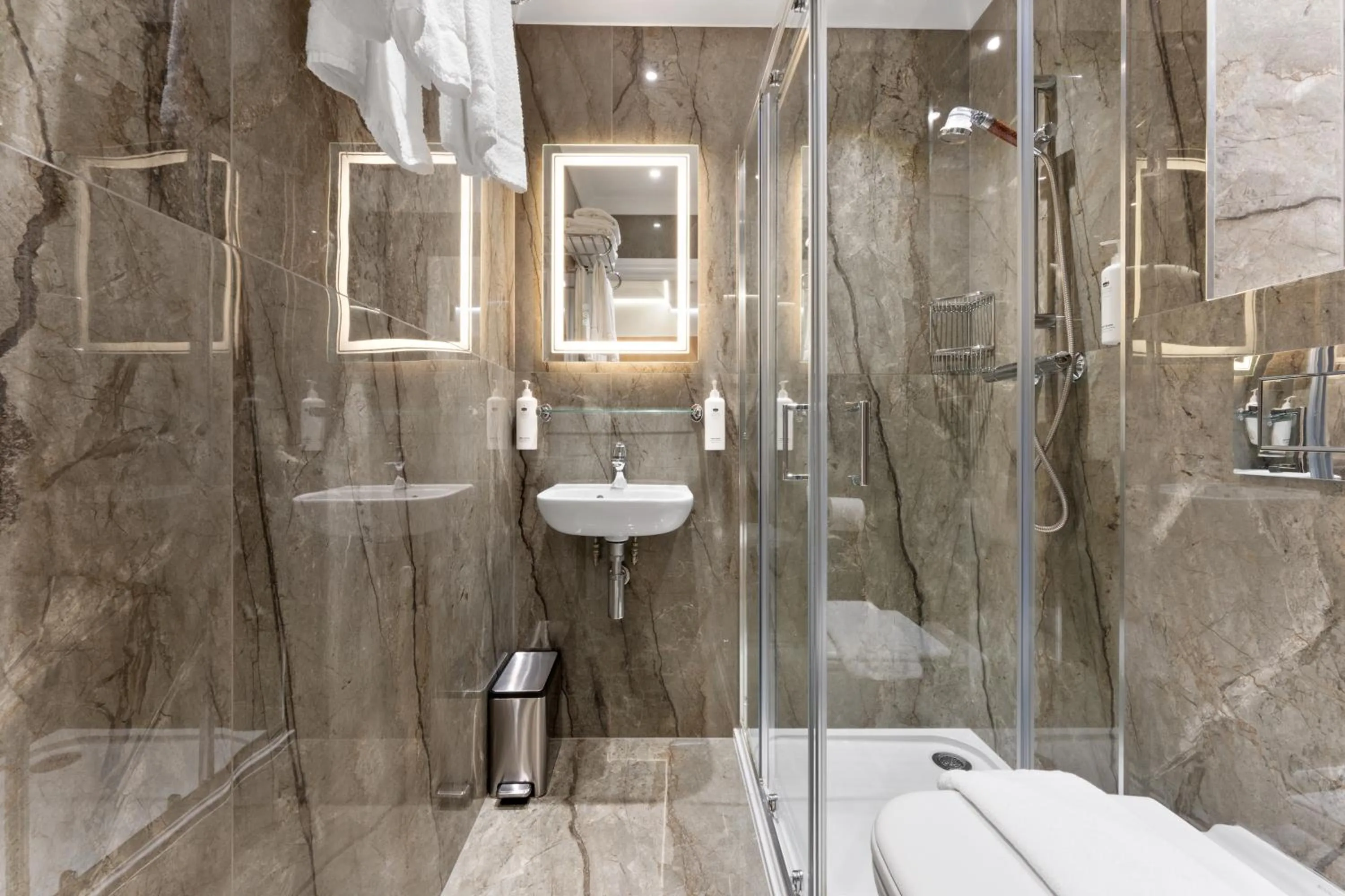 Bathroom in Cleveland Residences Russell Square