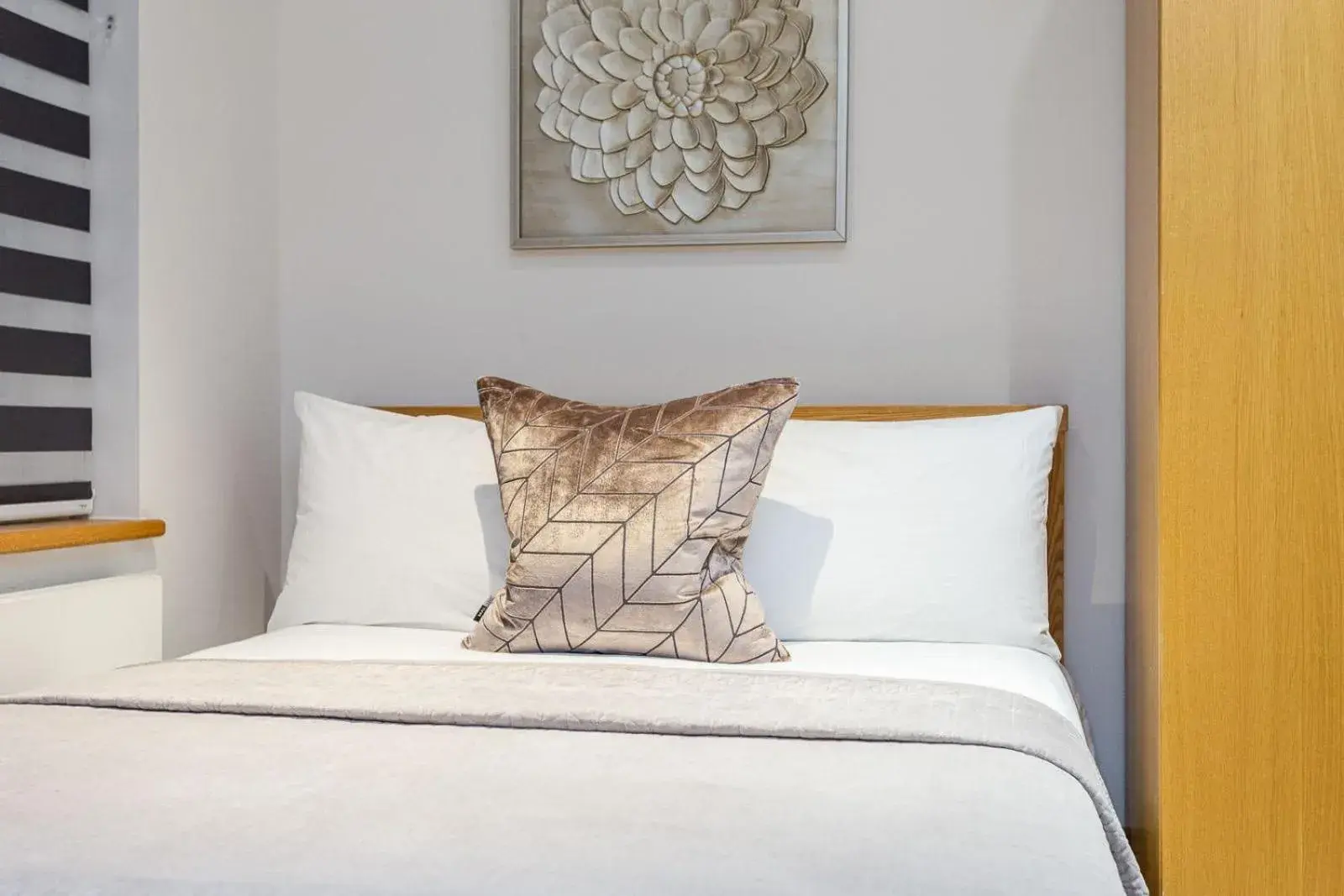 Lower Ground Floor Family Studio in Cleveland Residences Russell Square Lower Ground Floor Family Studio in Cleveland Residences Russell Square