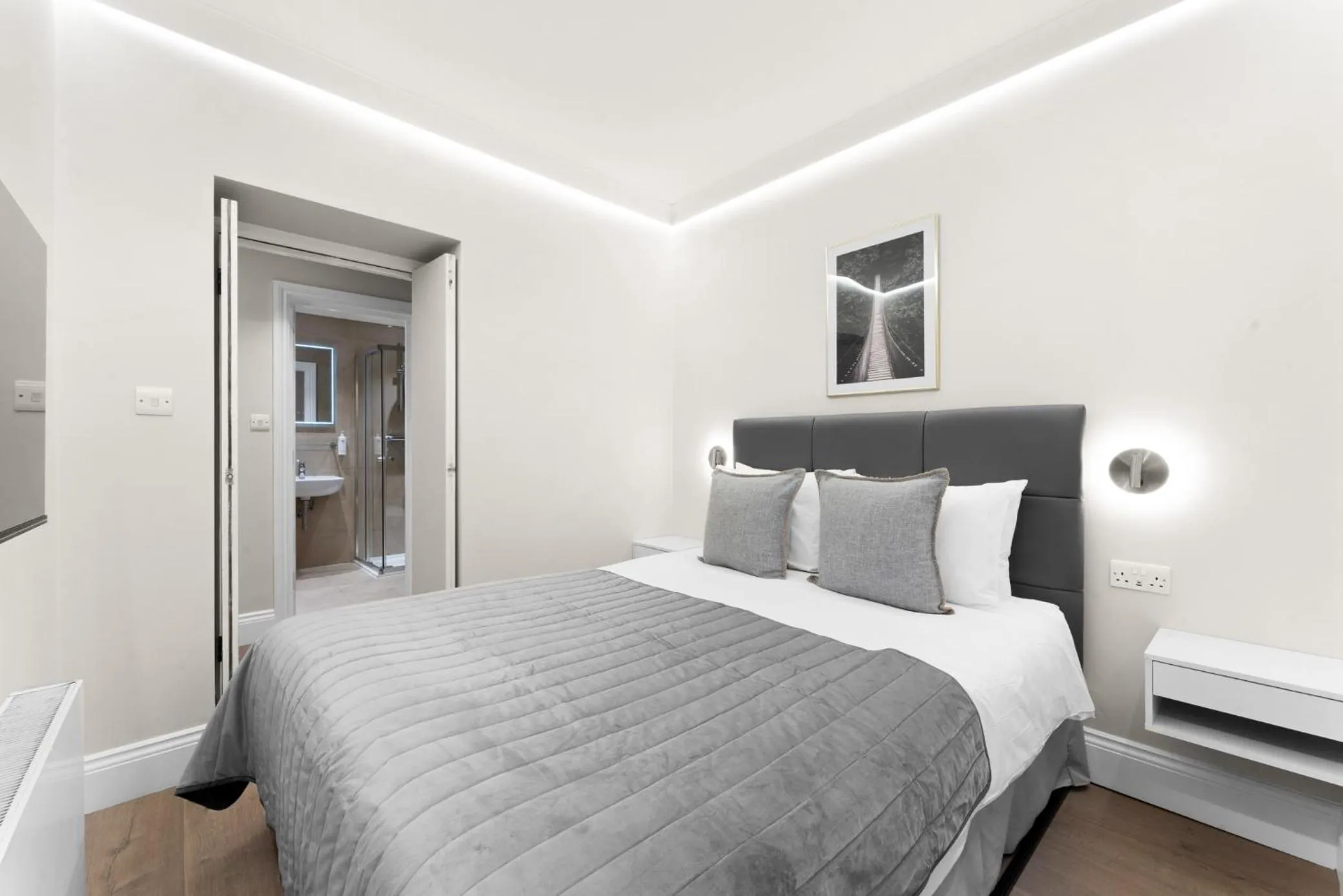 Bed in Cleveland Residences Russell Square