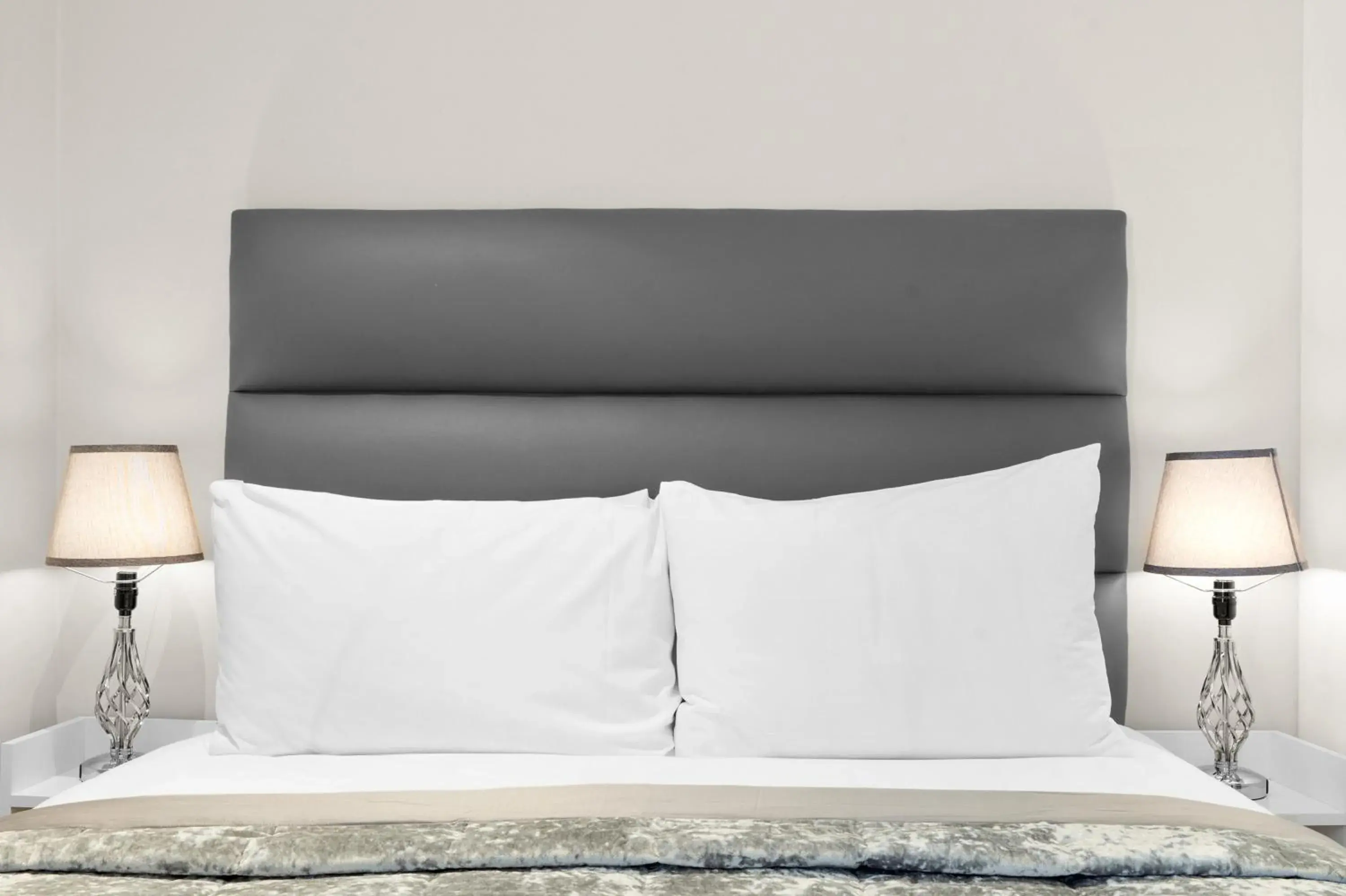 Deluxe King Studio in Cleveland Residences Russell Square Deluxe King Studio in Cleveland Residences Russell Square