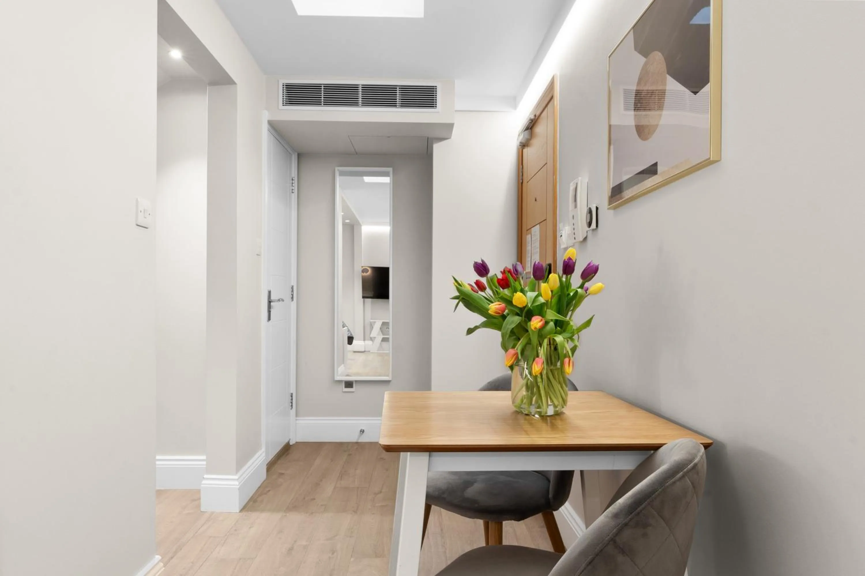 Dining area in Cleveland Residences Russell Square