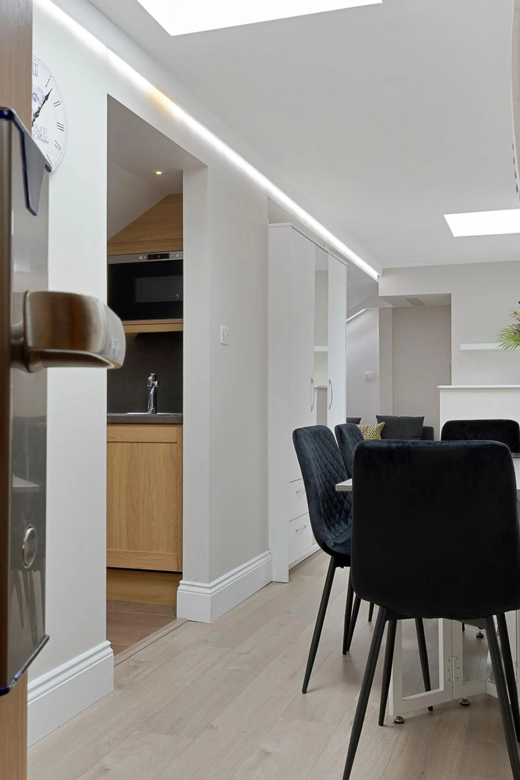 Dining area in Cleveland Residences Russell Square