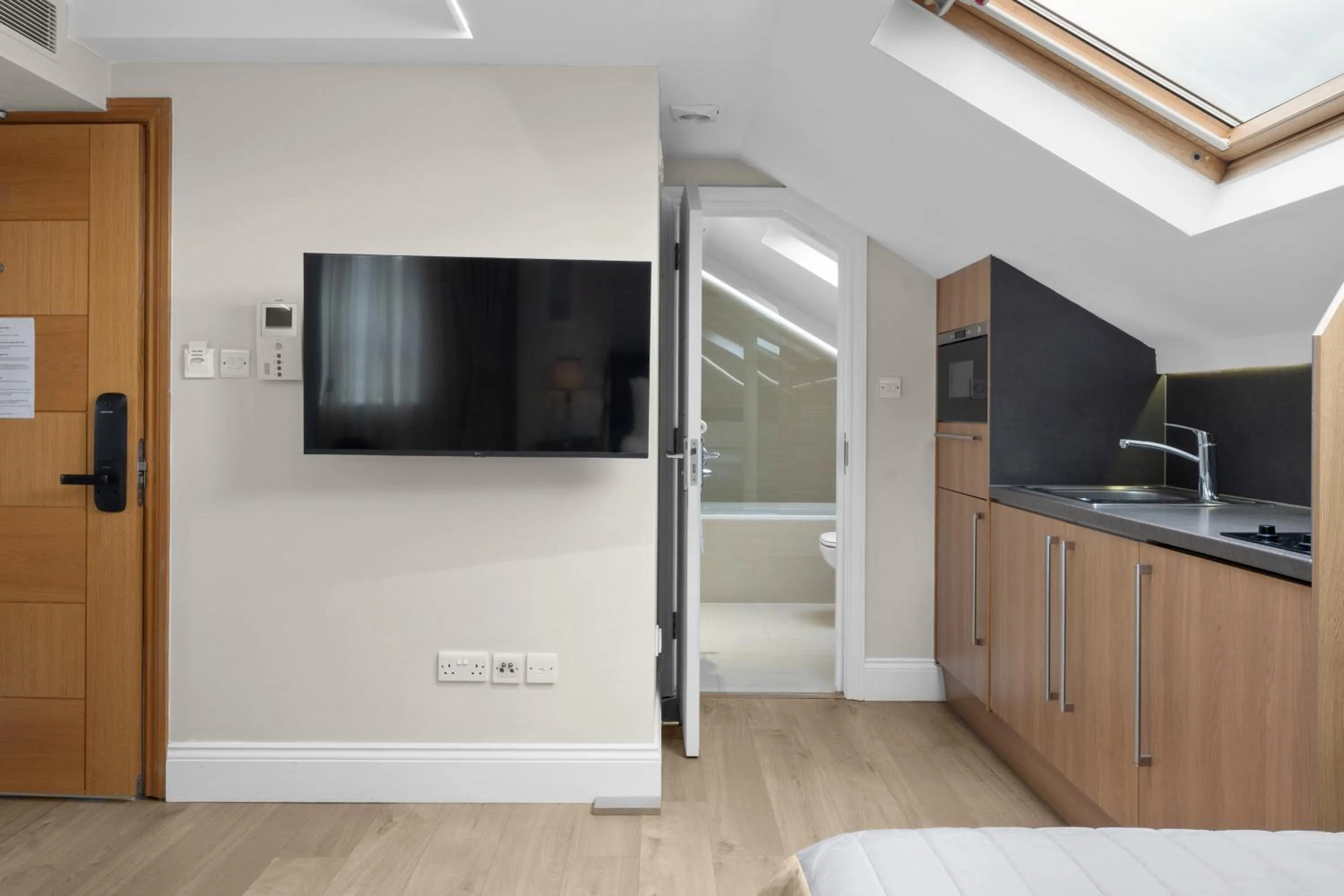 Bathroom in Cleveland Residences Russell Square
