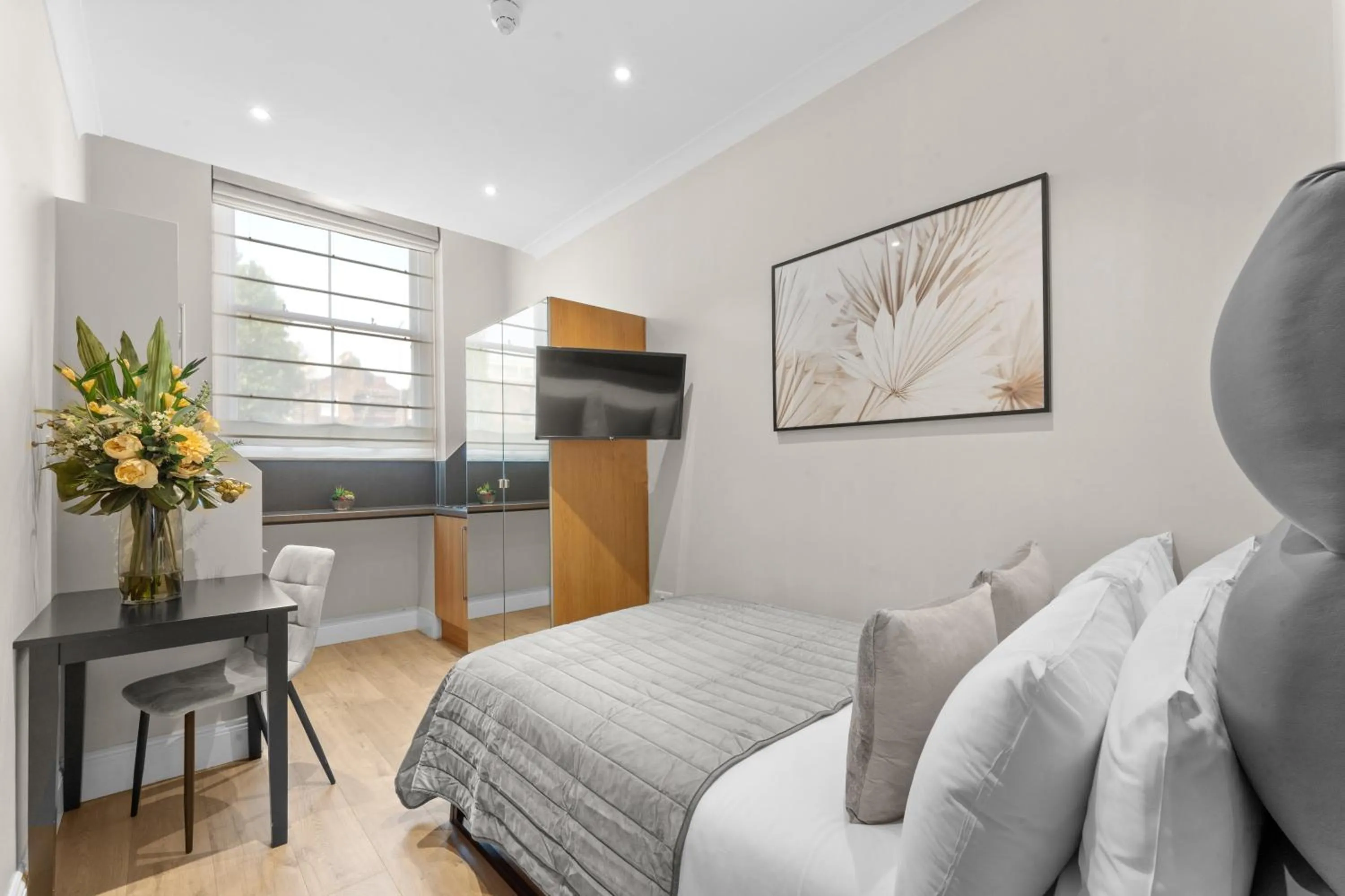 Bed in Cleveland Residences Russell Square