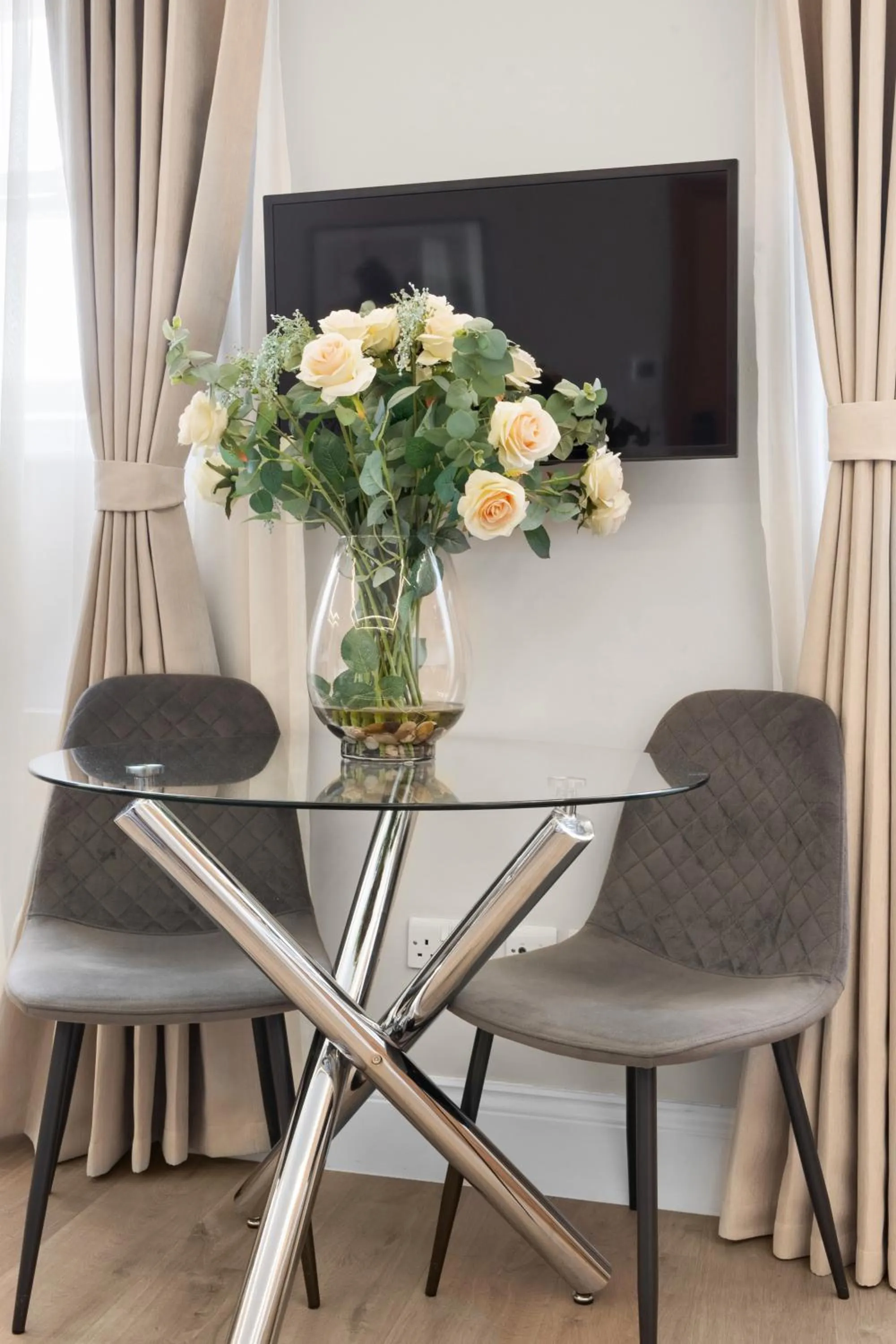 TV and multimedia in Cleveland Residences Russell Square