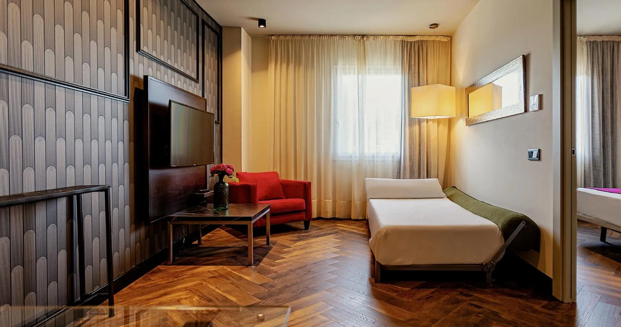 Living room, Bed in Vértice Sevilla Aljarafe