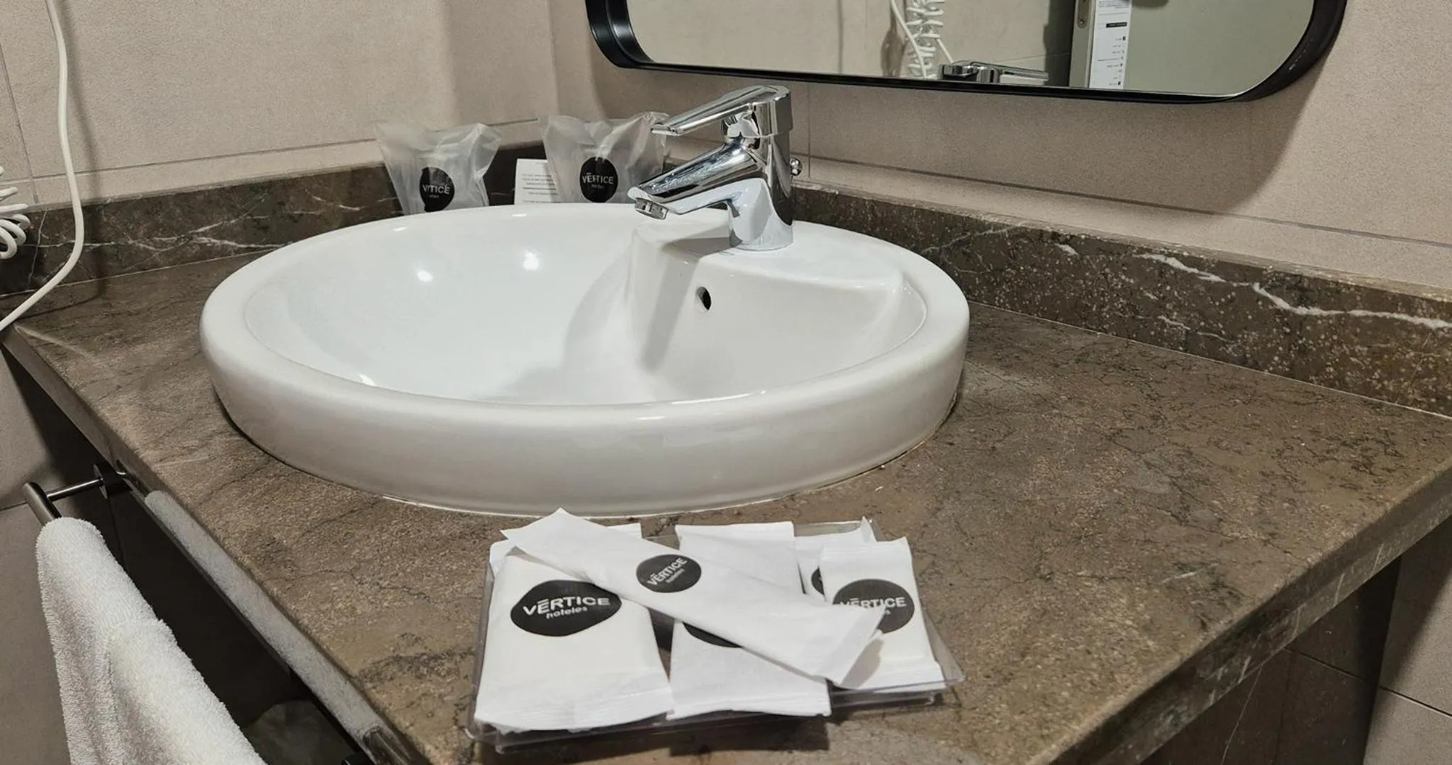 Bathroom in Vértice Sevilla Aljarafe