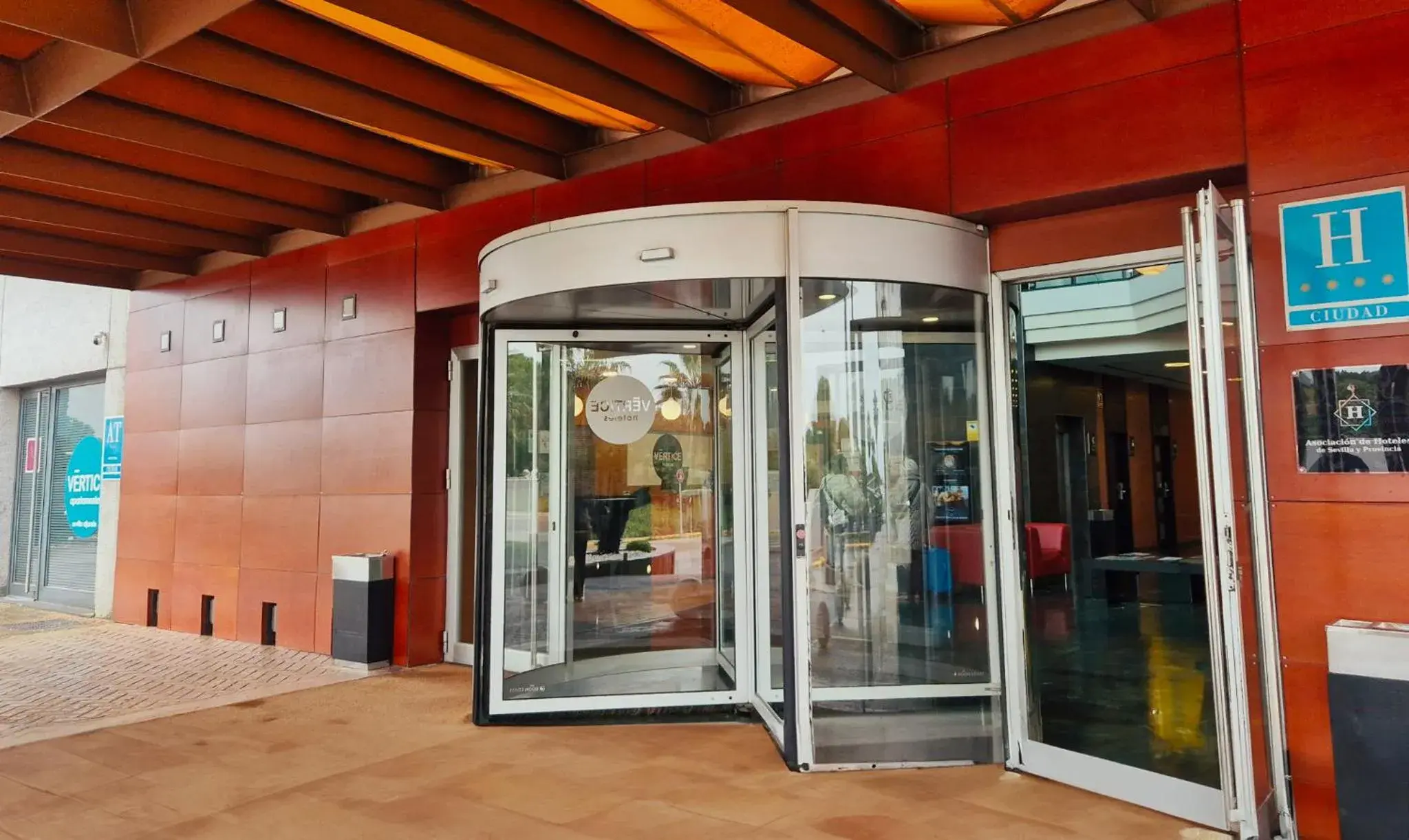 Facade/entrance in Vértice Sevilla Aljarafe Facade/entrance in Vértice Sevilla Aljarafe