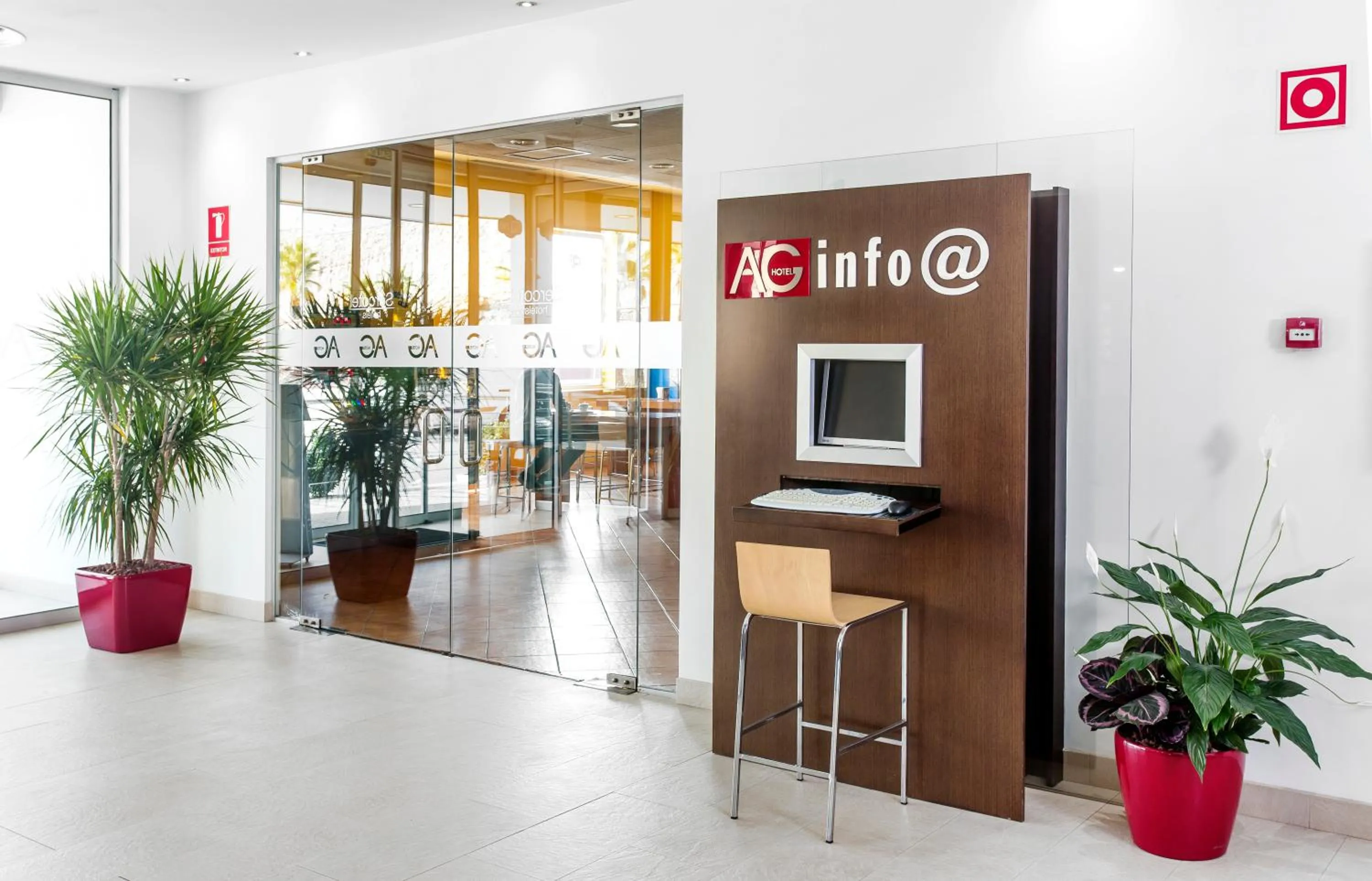 Lobby or reception in Hotel AG Express Elche