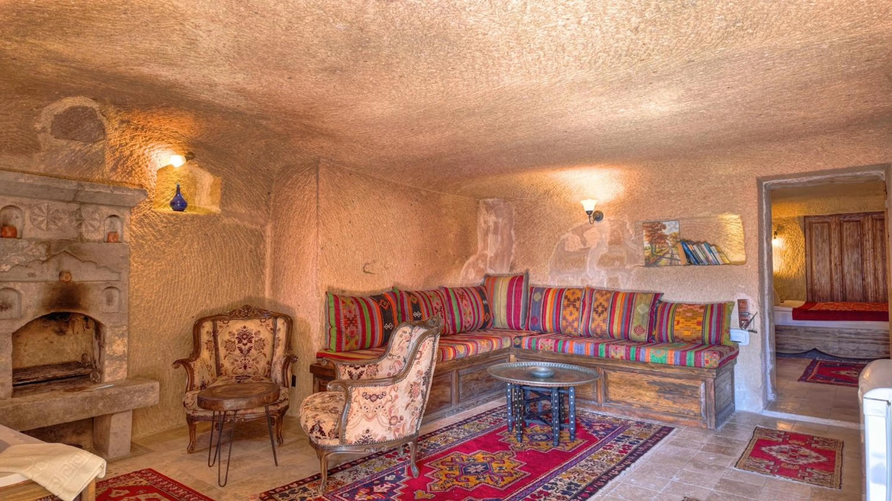 Living room in Shiraz Cave Cappadocia