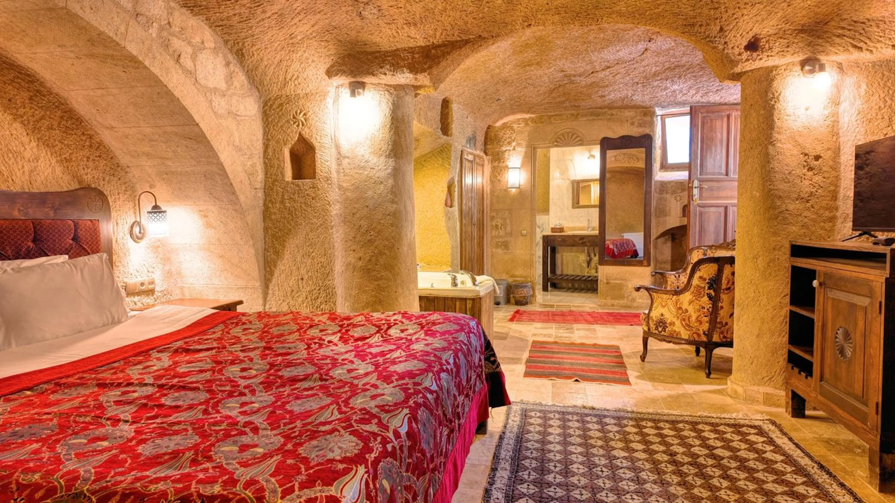 Bed in Shiraz Cave Cappadocia